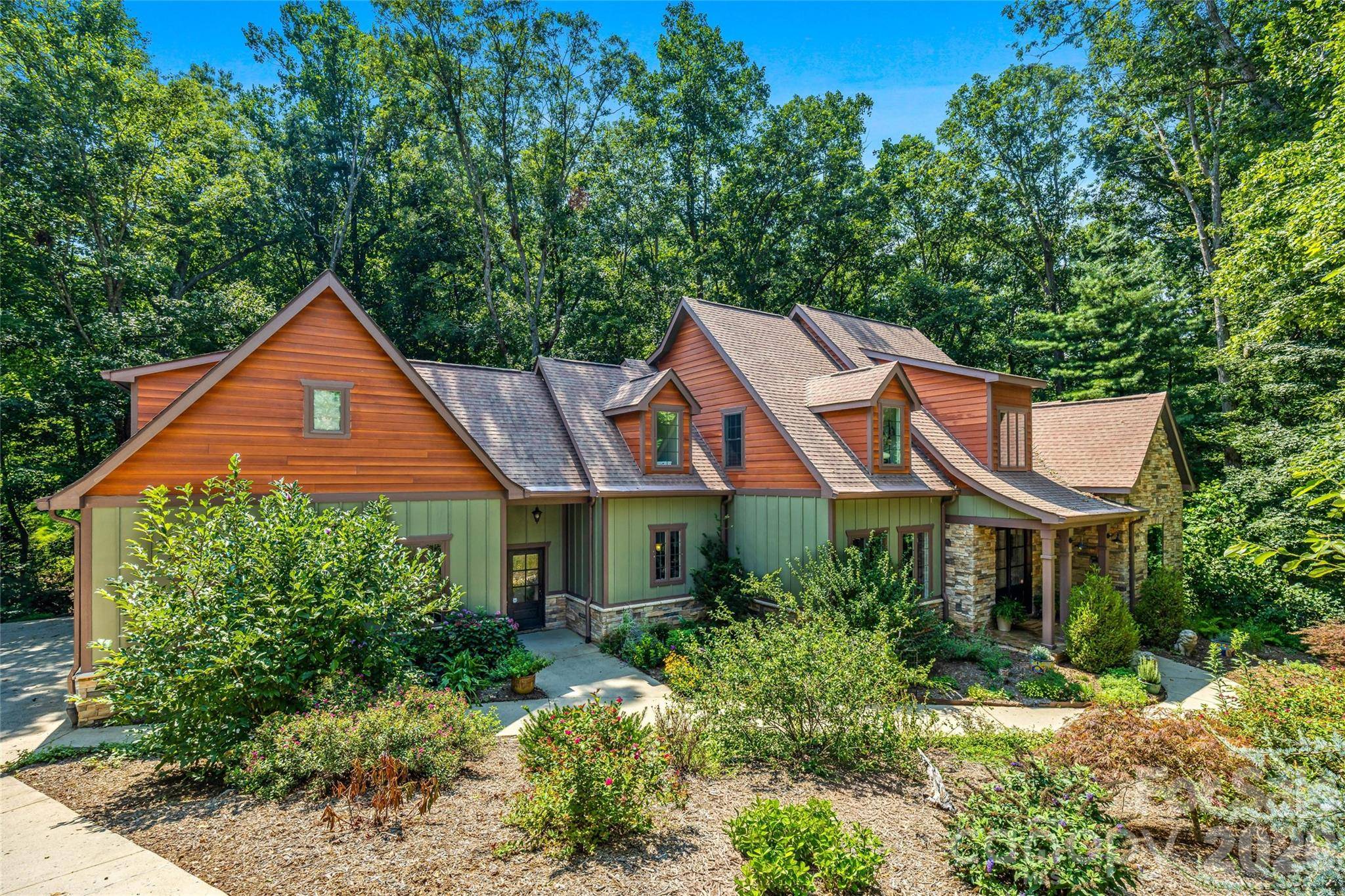 90 Ashley Woods DR, Arden, NC 28704