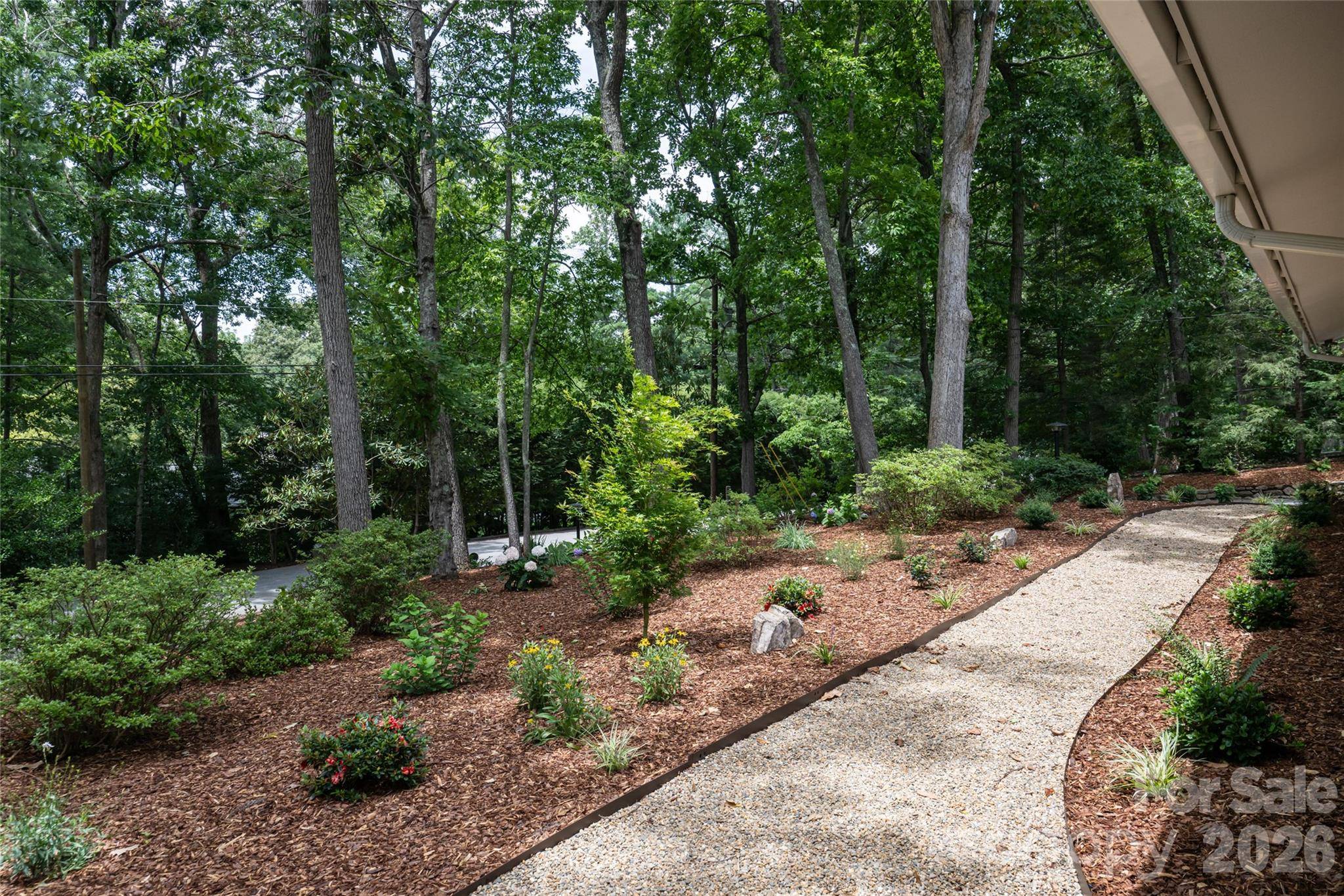 24 Amherst RD, Biltmore Forest, NC 28803