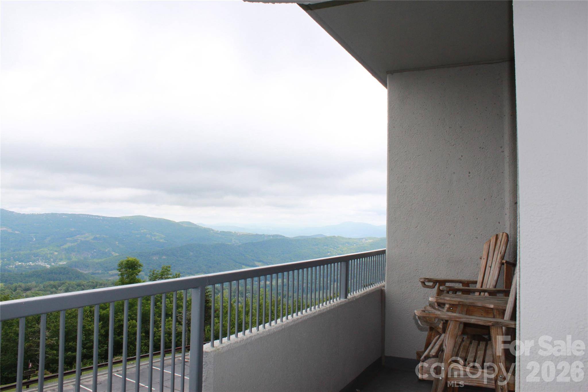 303 Sugar Top DR #2221, Banner Elk, NC 28604