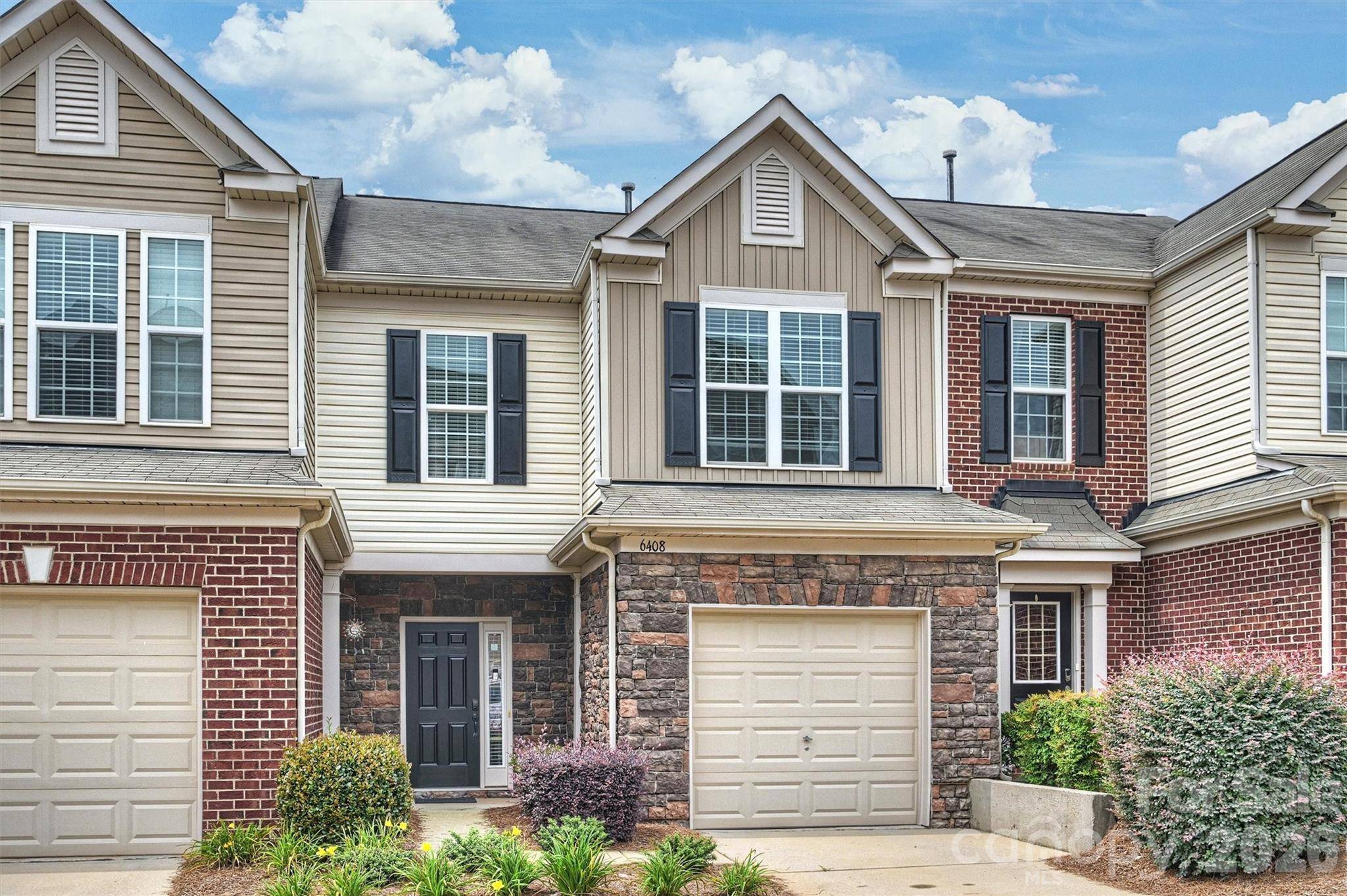 6408 Silver Star LN, Charlotte, NC 28210