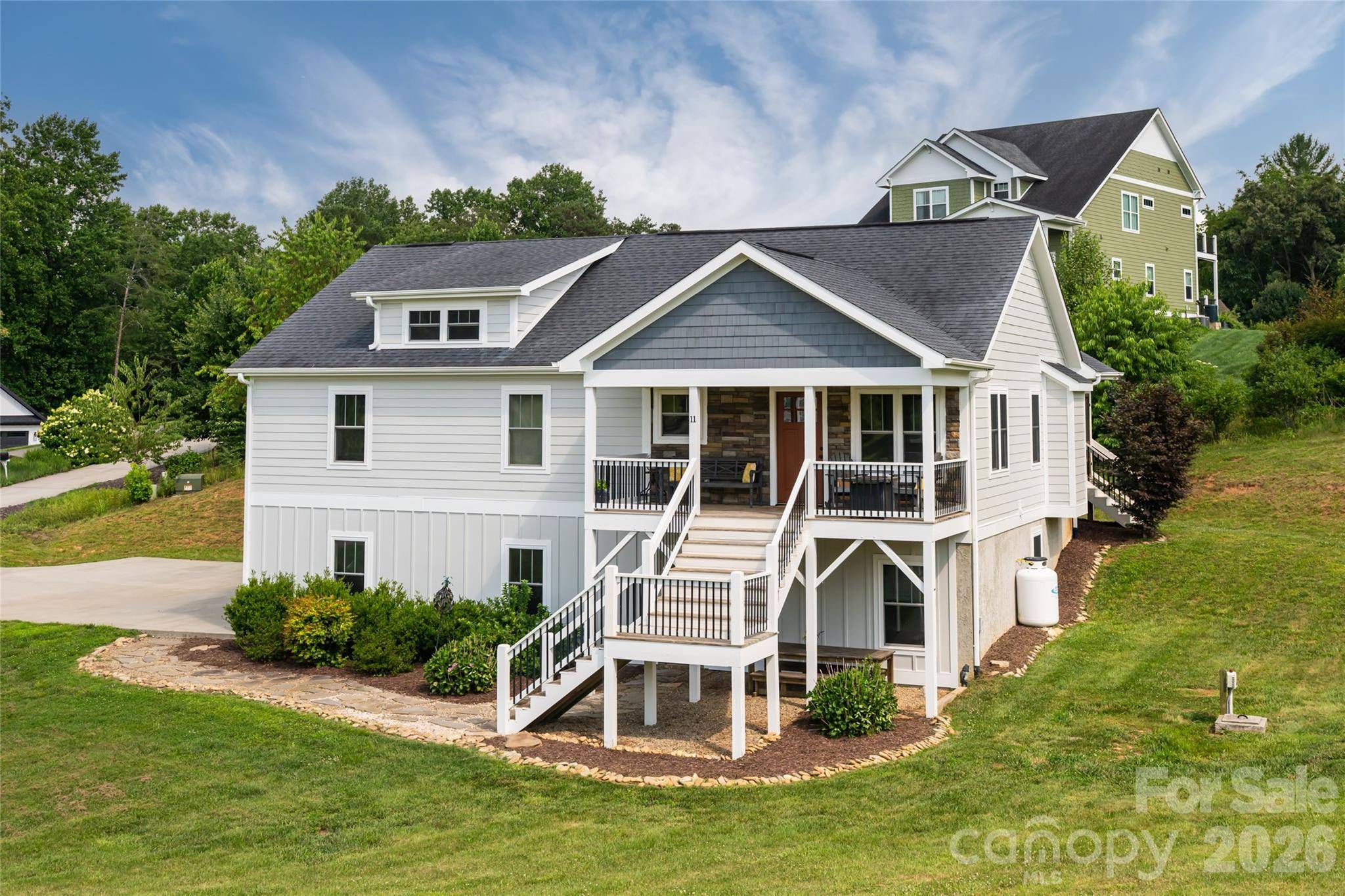 11 Ibbie Roberts RD, Alexander, NC 28701