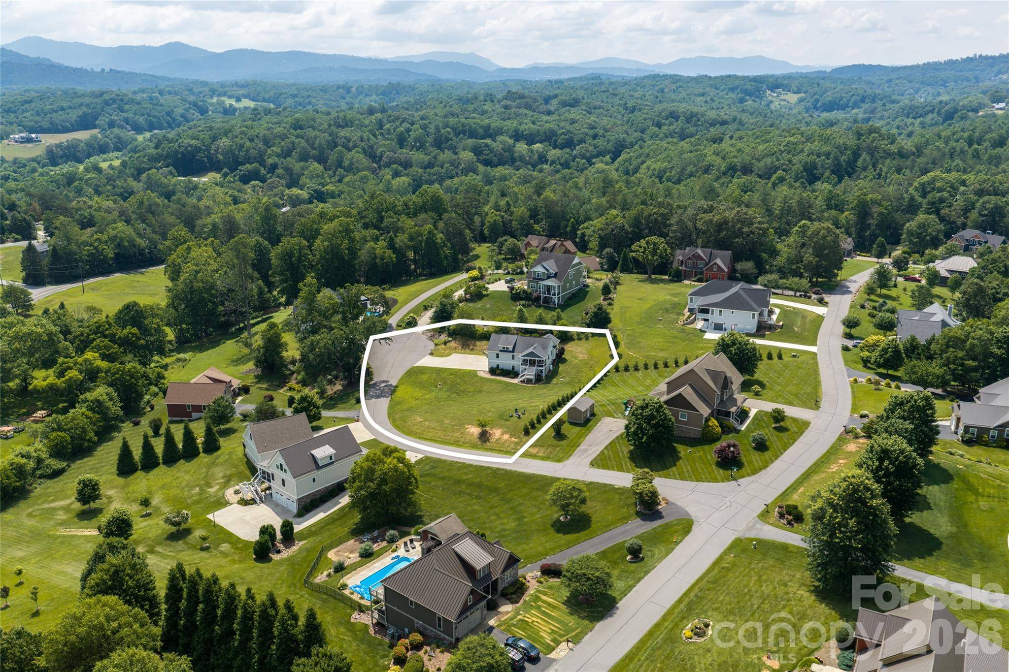 11 Ibbie Roberts RD, Alexander, NC 28701