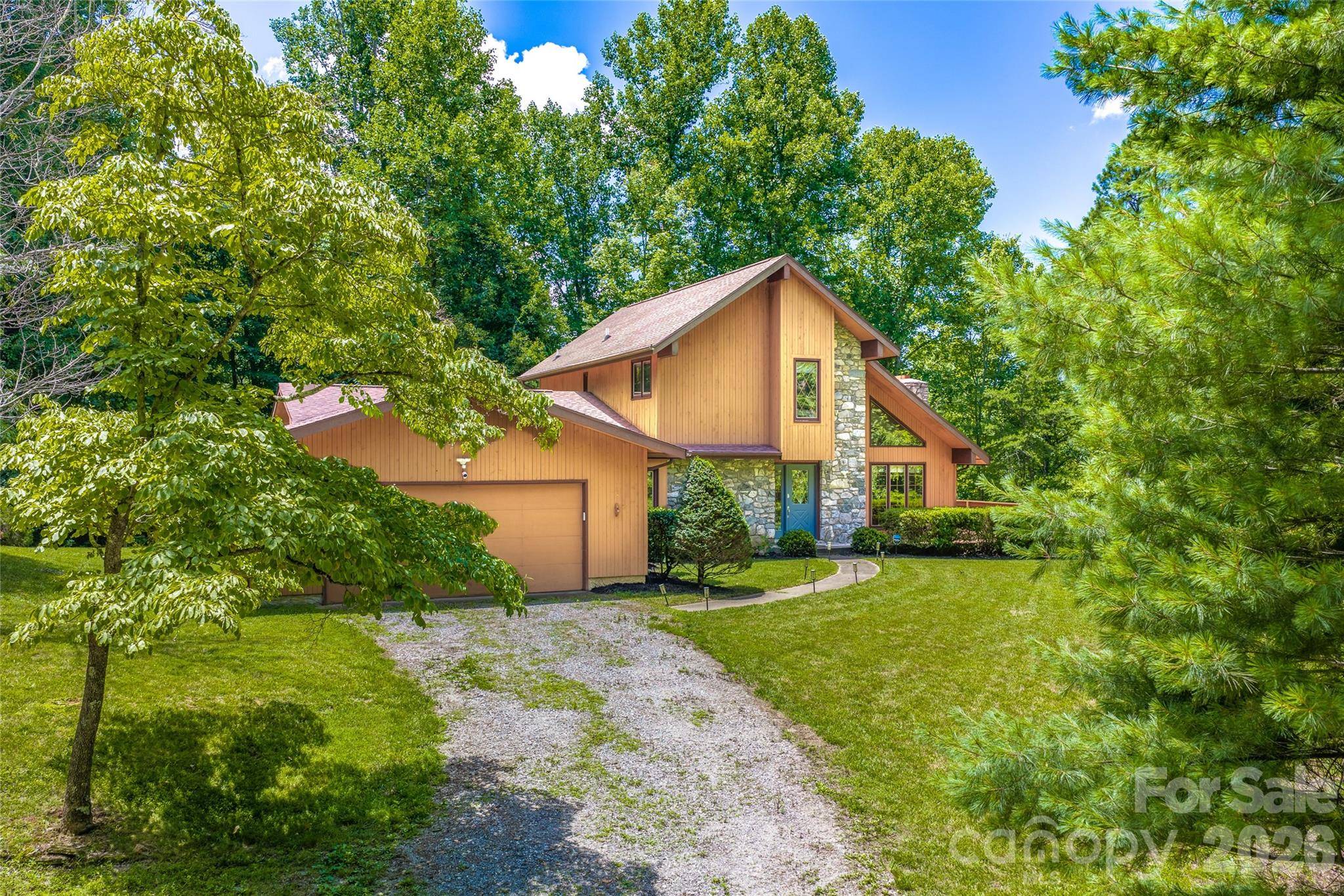 340 Sugar Hollow RD, Fairview, NC 28730