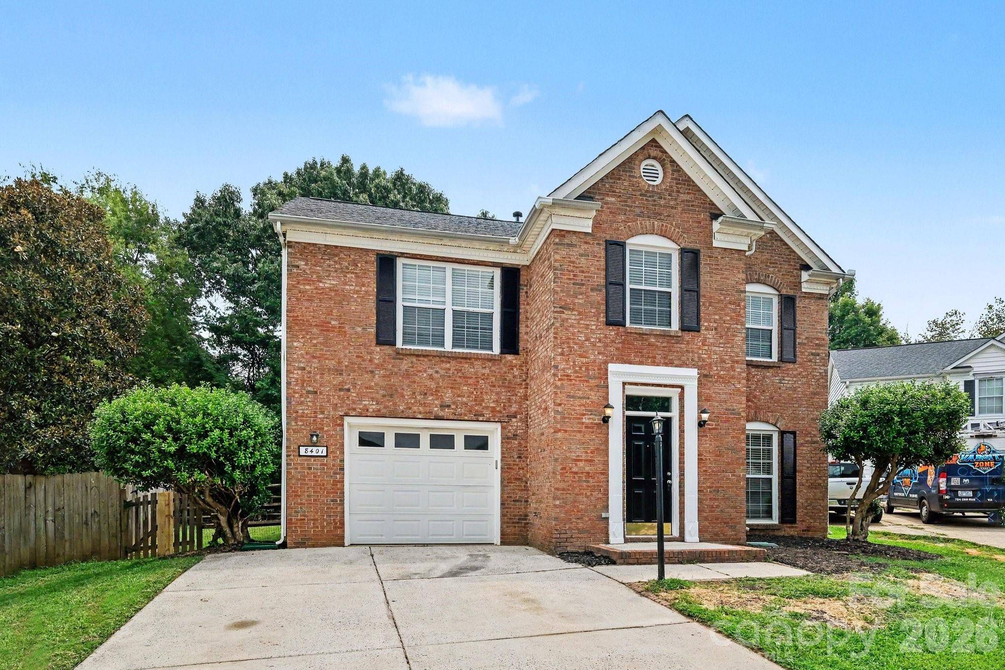 8401 Redstone View DR, Charlotte, NC 28269
