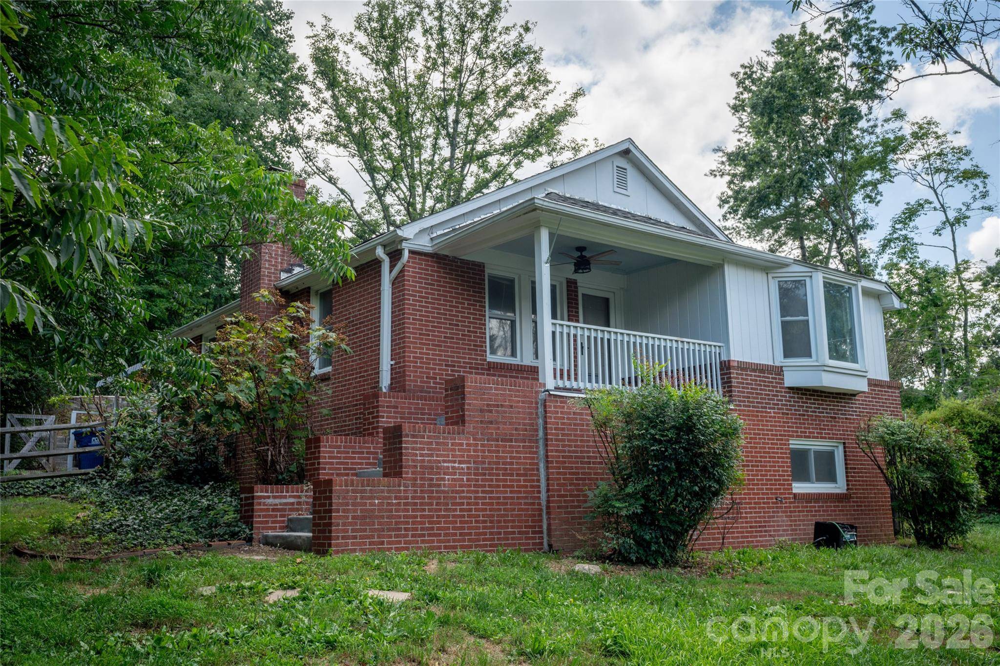 1271 Upper Brush Creek RD, Fairview, NC 28730