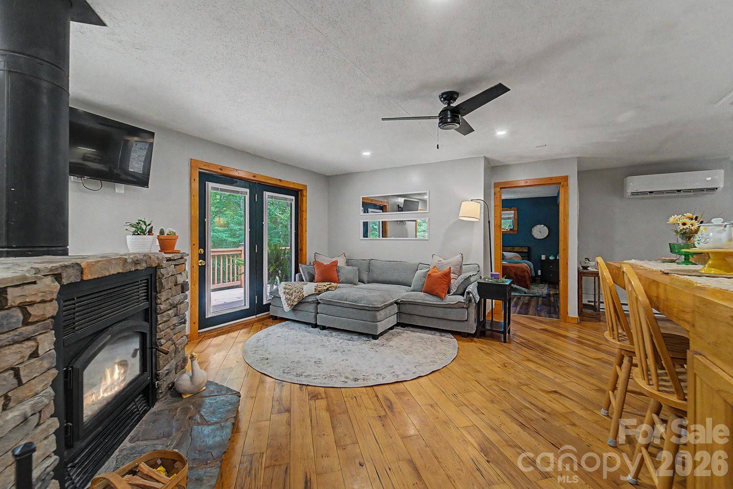 231 Cedar Creek Farm RD, Tuckasegee, NC 28783