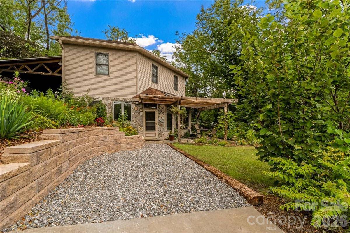96 Woodrow AVE, Asheville, NC 28801