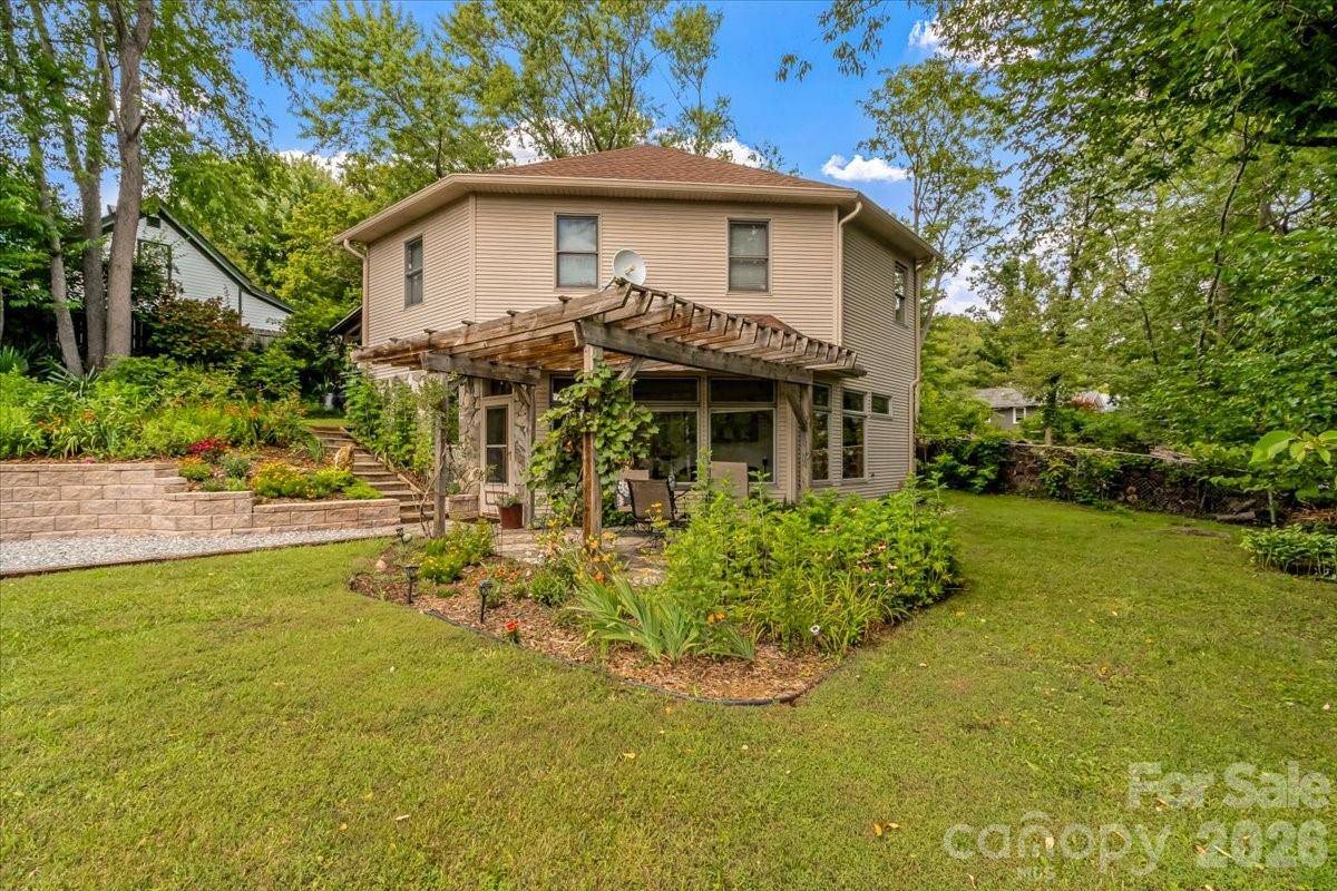 96 Woodrow AVE, Asheville, NC 28801