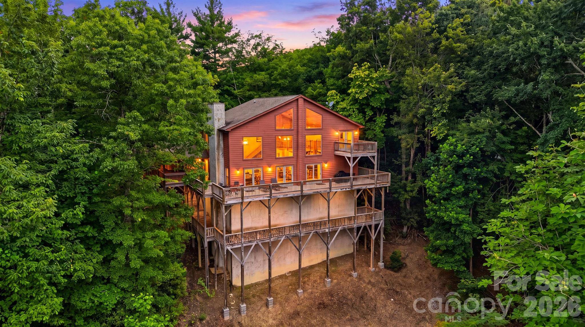 4216 Bolick RD, Lenoir, NC 28645