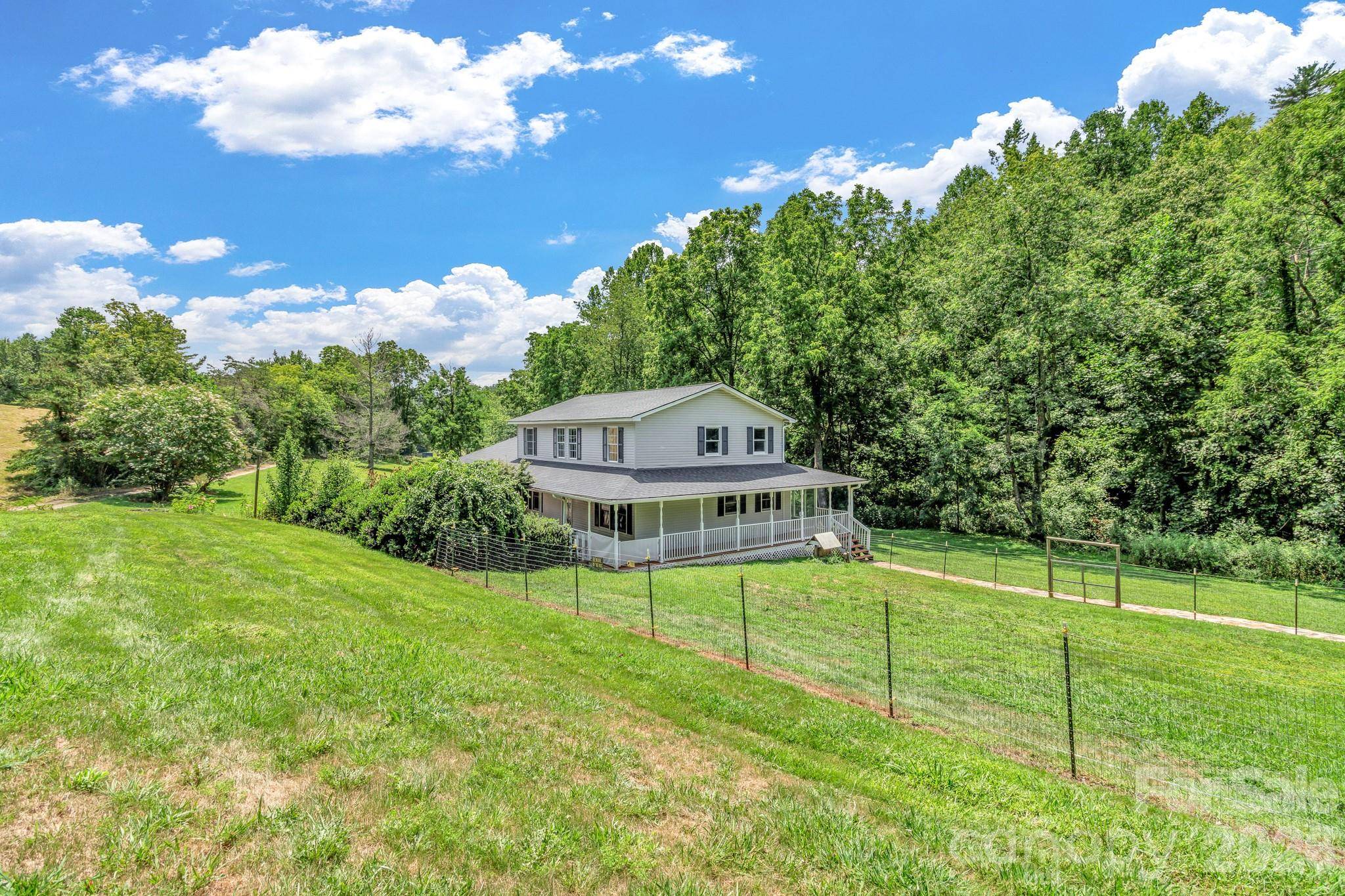 11 Aquarian WAY, Leicester, NC 28748