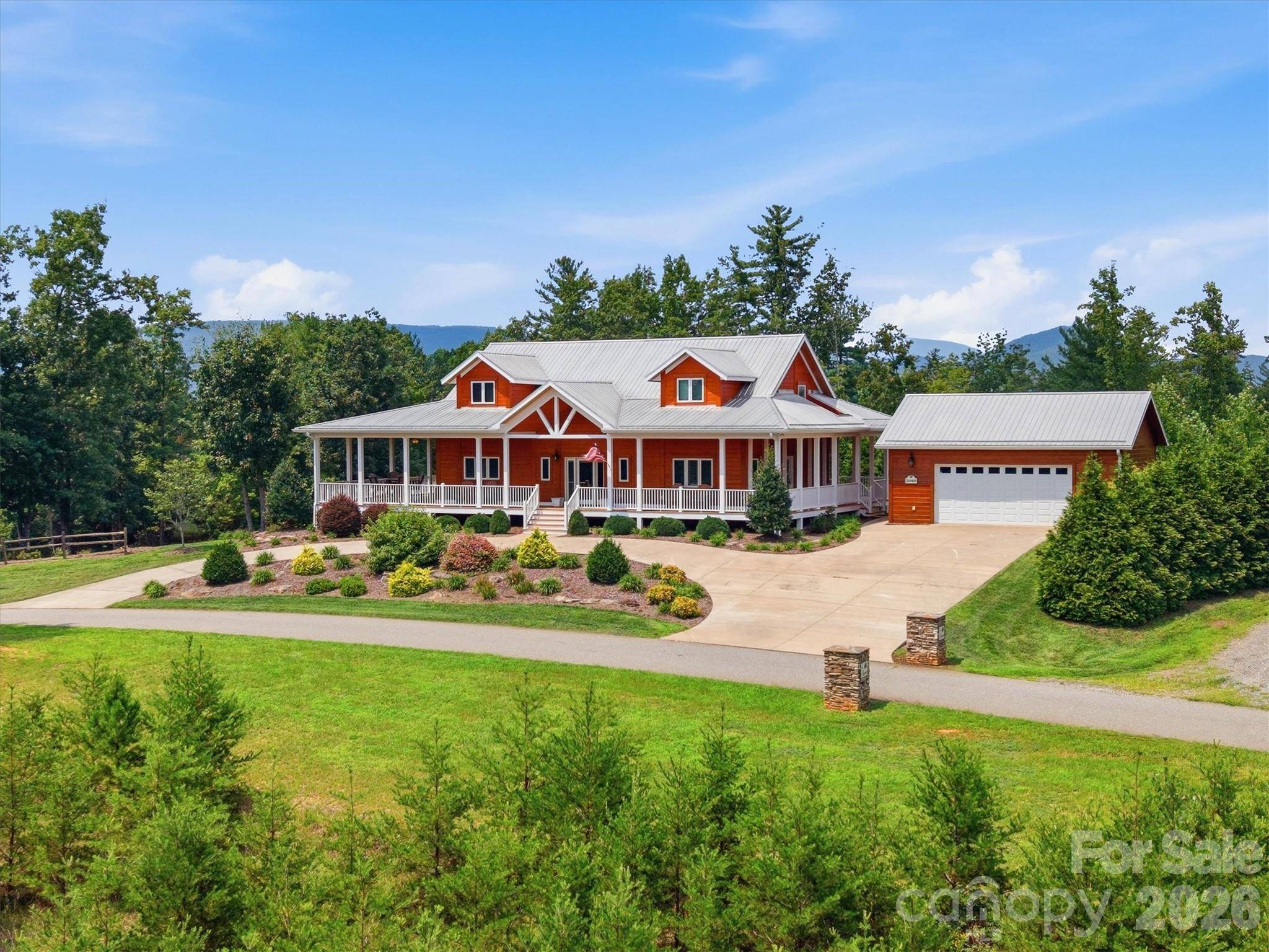 2040 Shannon DR, Morganton, NC 28655