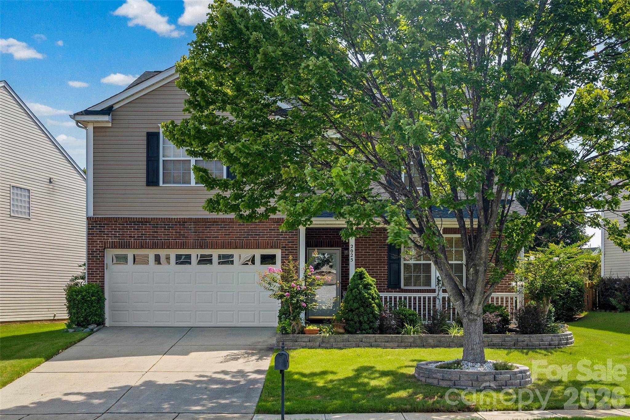 2025 Savannah Hills DR, Matthews, NC 28105