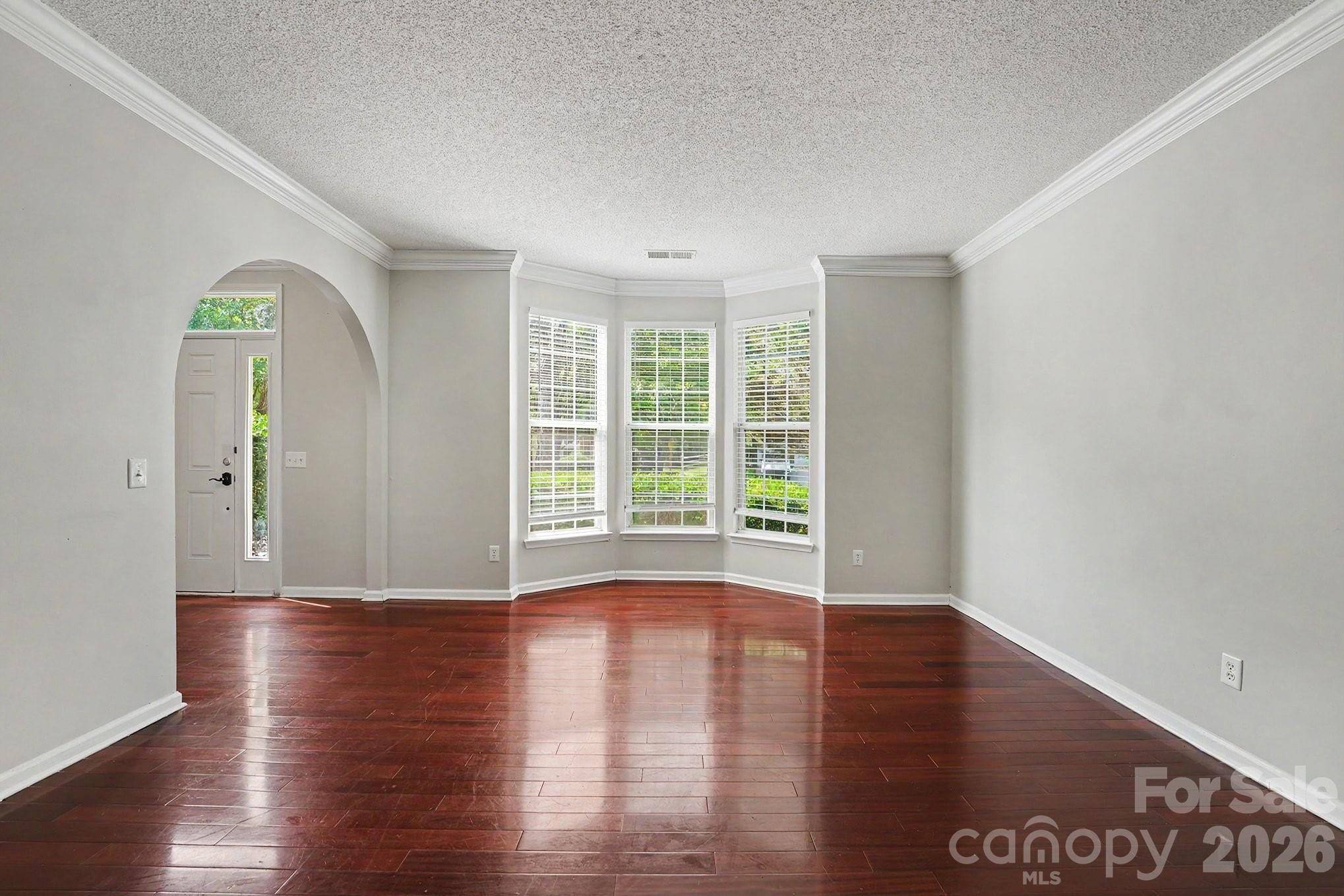 8716 Barrister WAY, Charlotte, NC 28216
