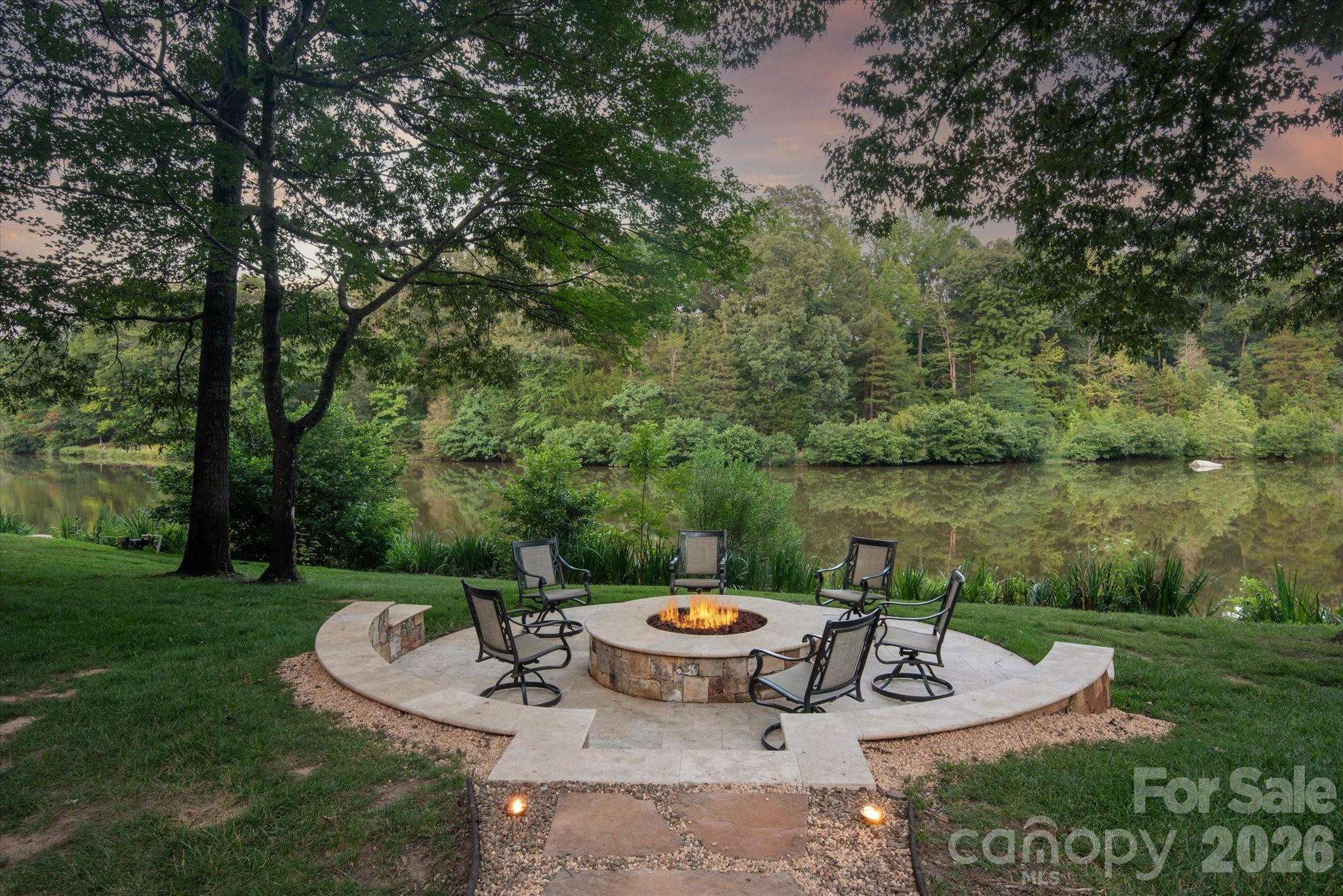 9117 Yellow Pine CT, Waxhaw, NC 28173