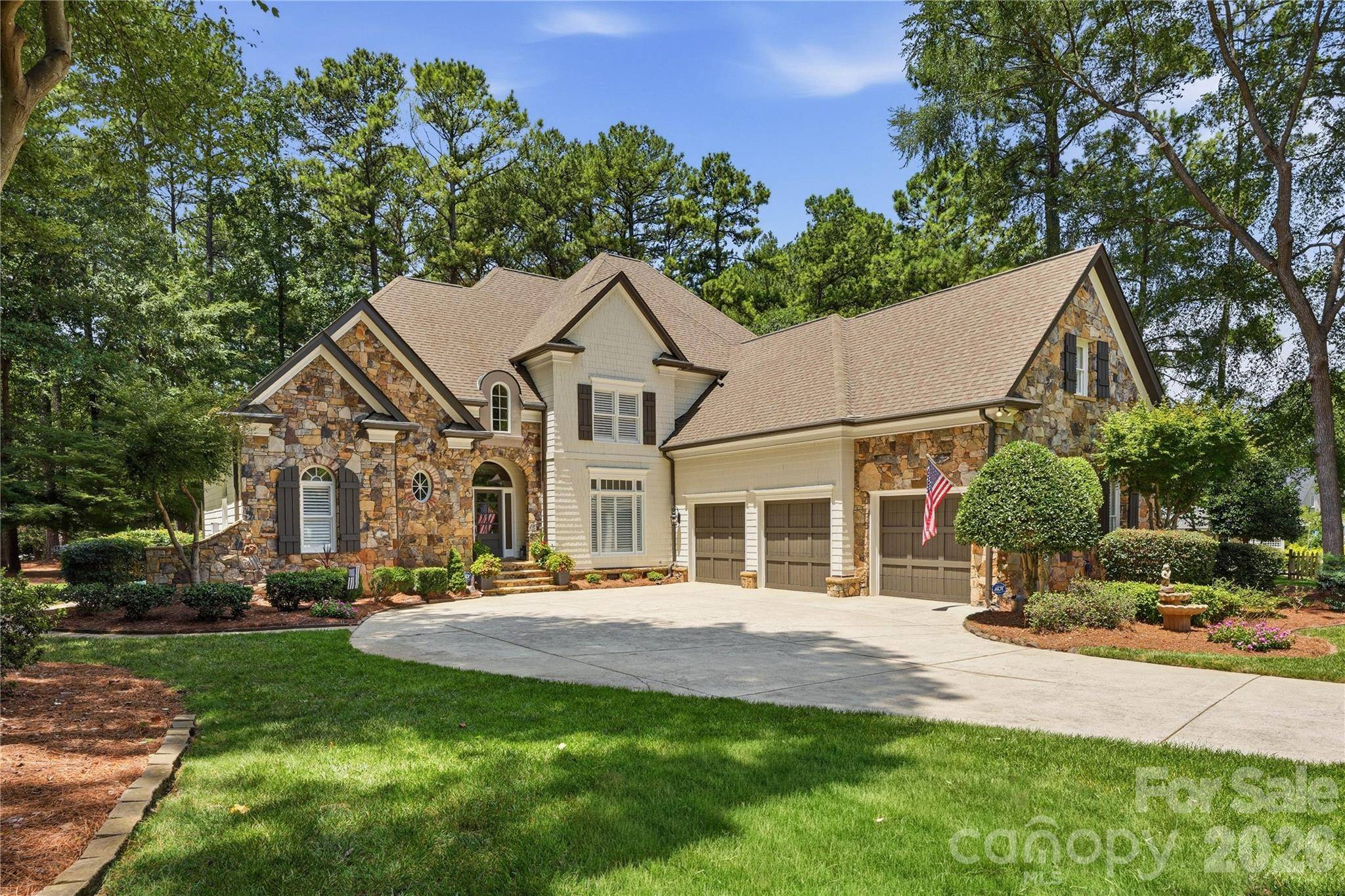 103 White Crest CT, Mooresville, NC 28117