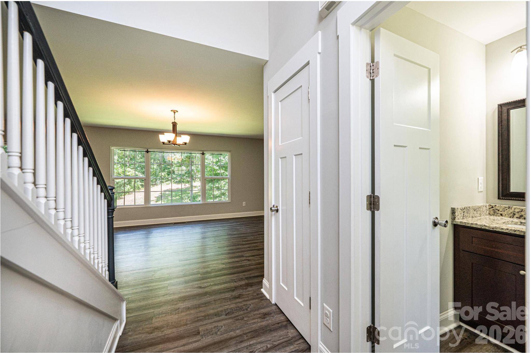 3605 Still Knoll LN, Sherrills Ford, NC 28673