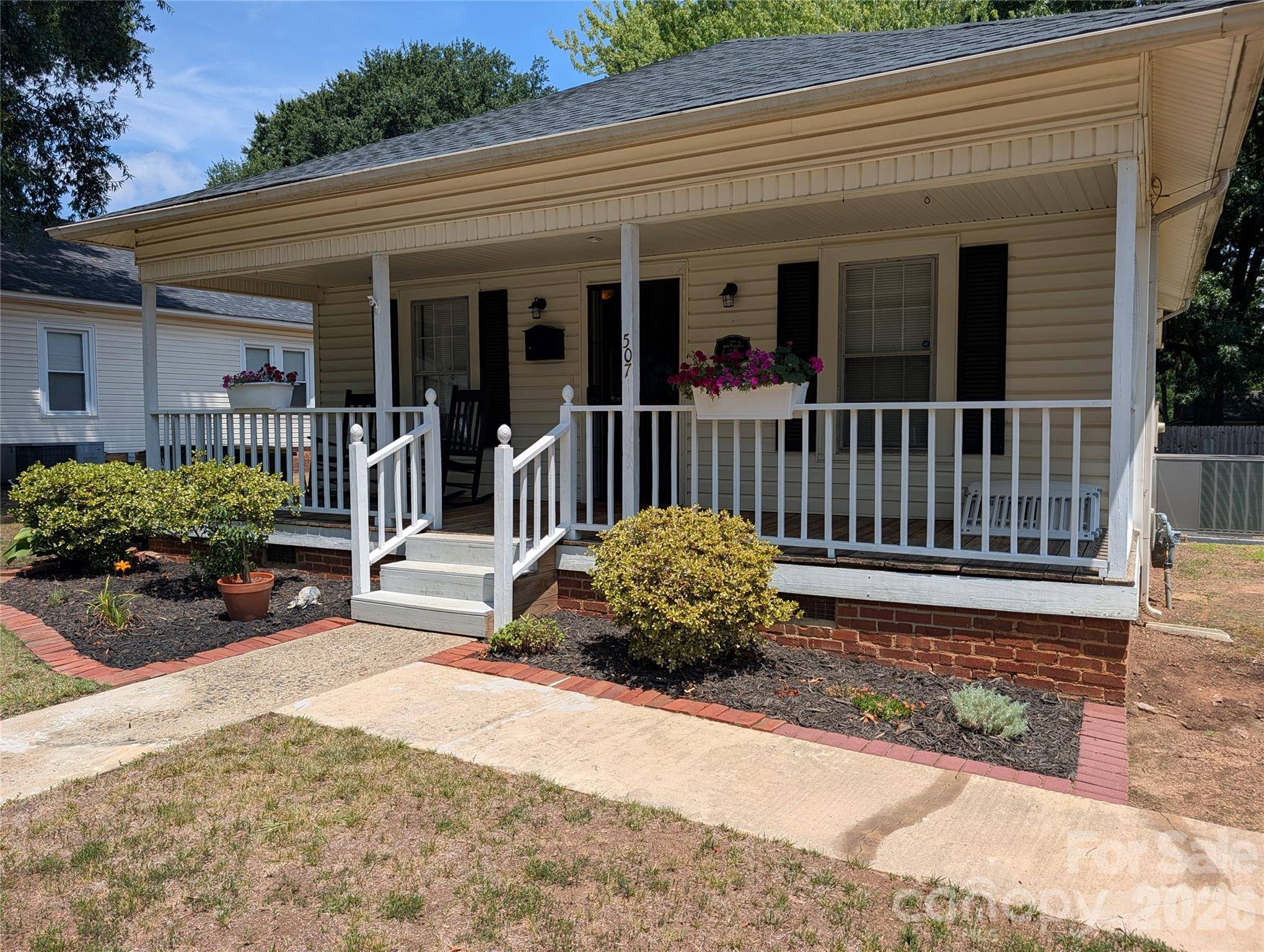 507 E 10th ST, Kannapolis, NC 28083