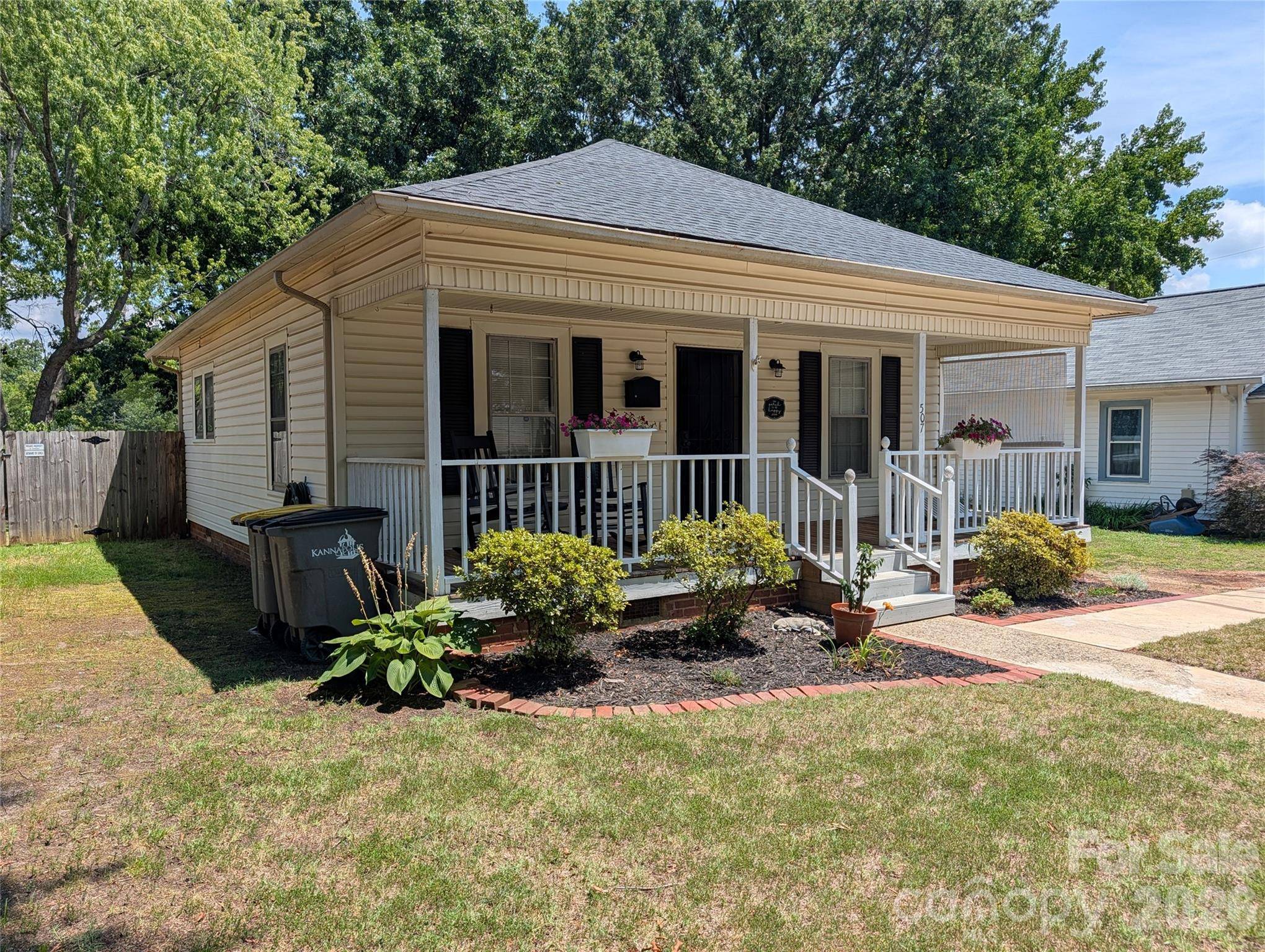 507 E 10th ST, Kannapolis, NC 28083