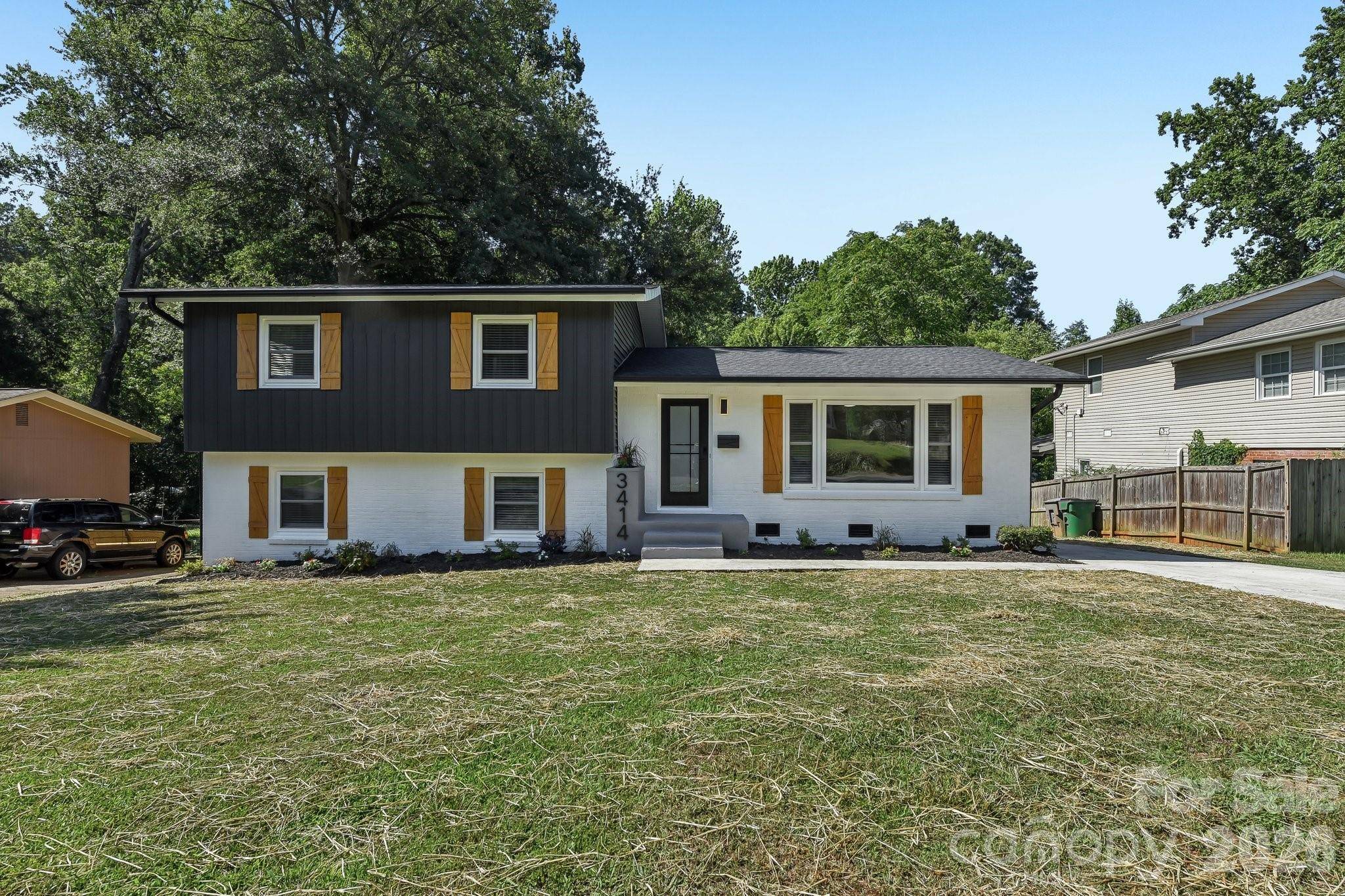 3414 Winterfield PL, Charlotte, NC 28205