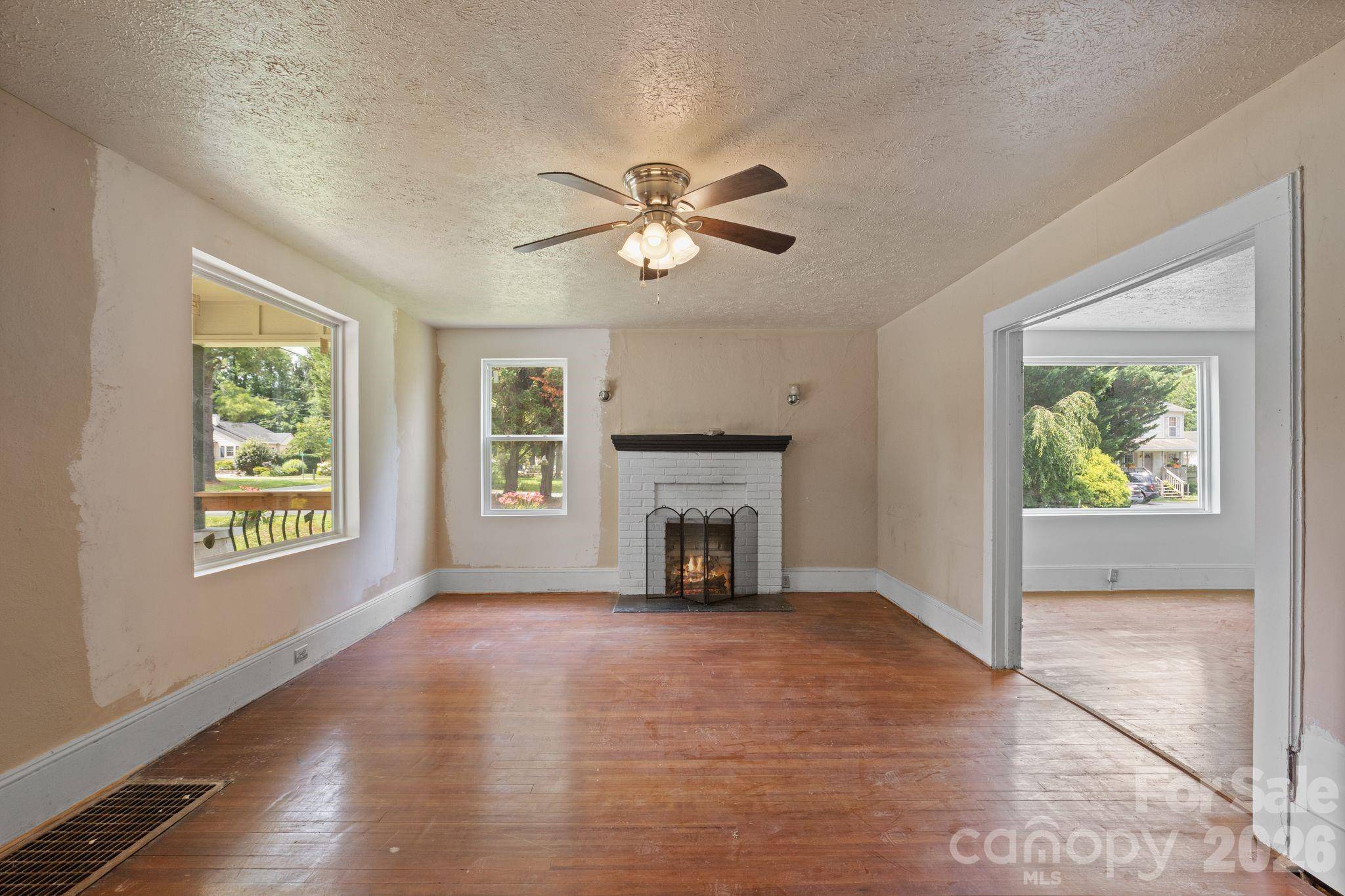 1434 S Main ST, Waynesville, NC 28786