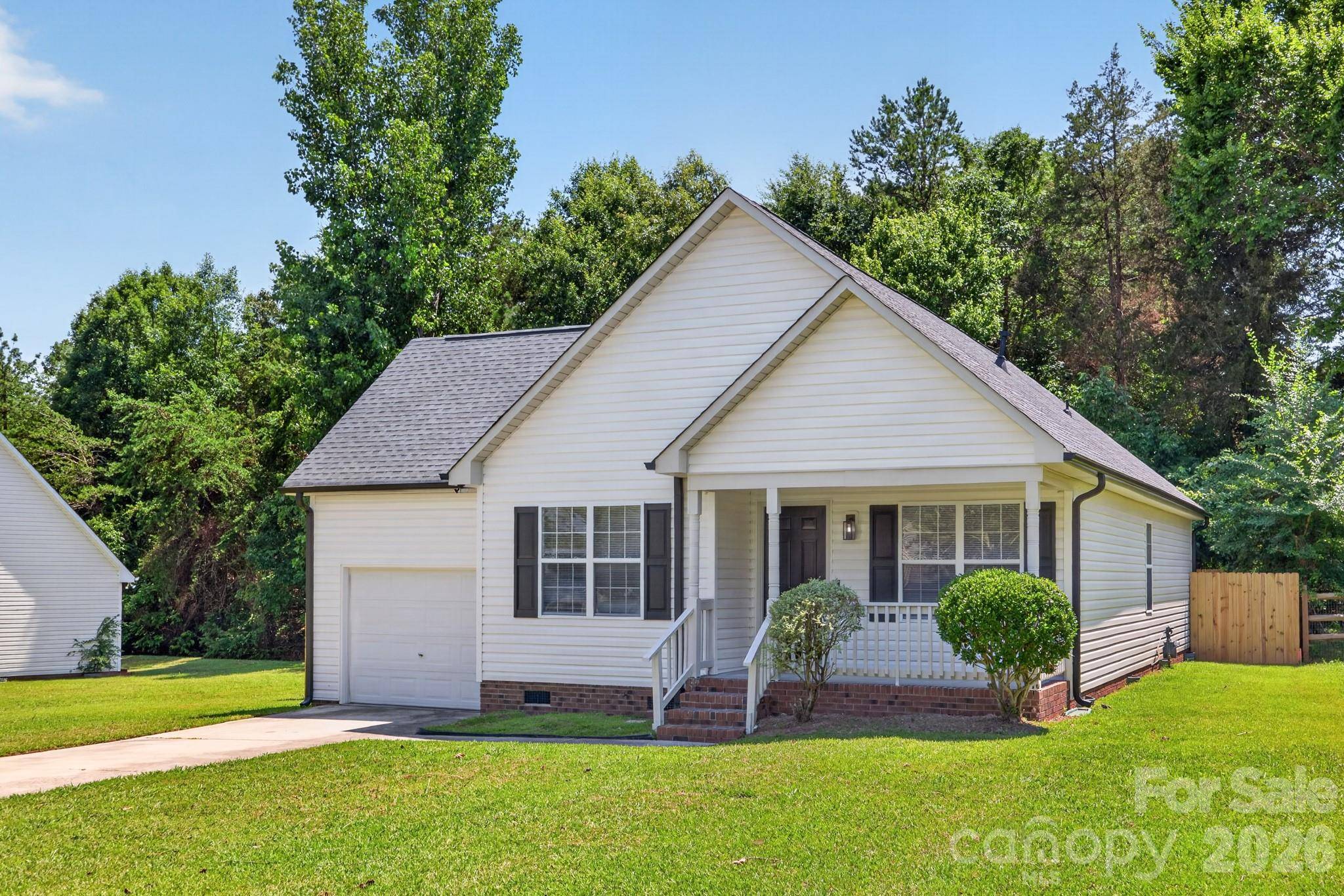 1001 Loch Lomond CIR, Concord, NC 28025
