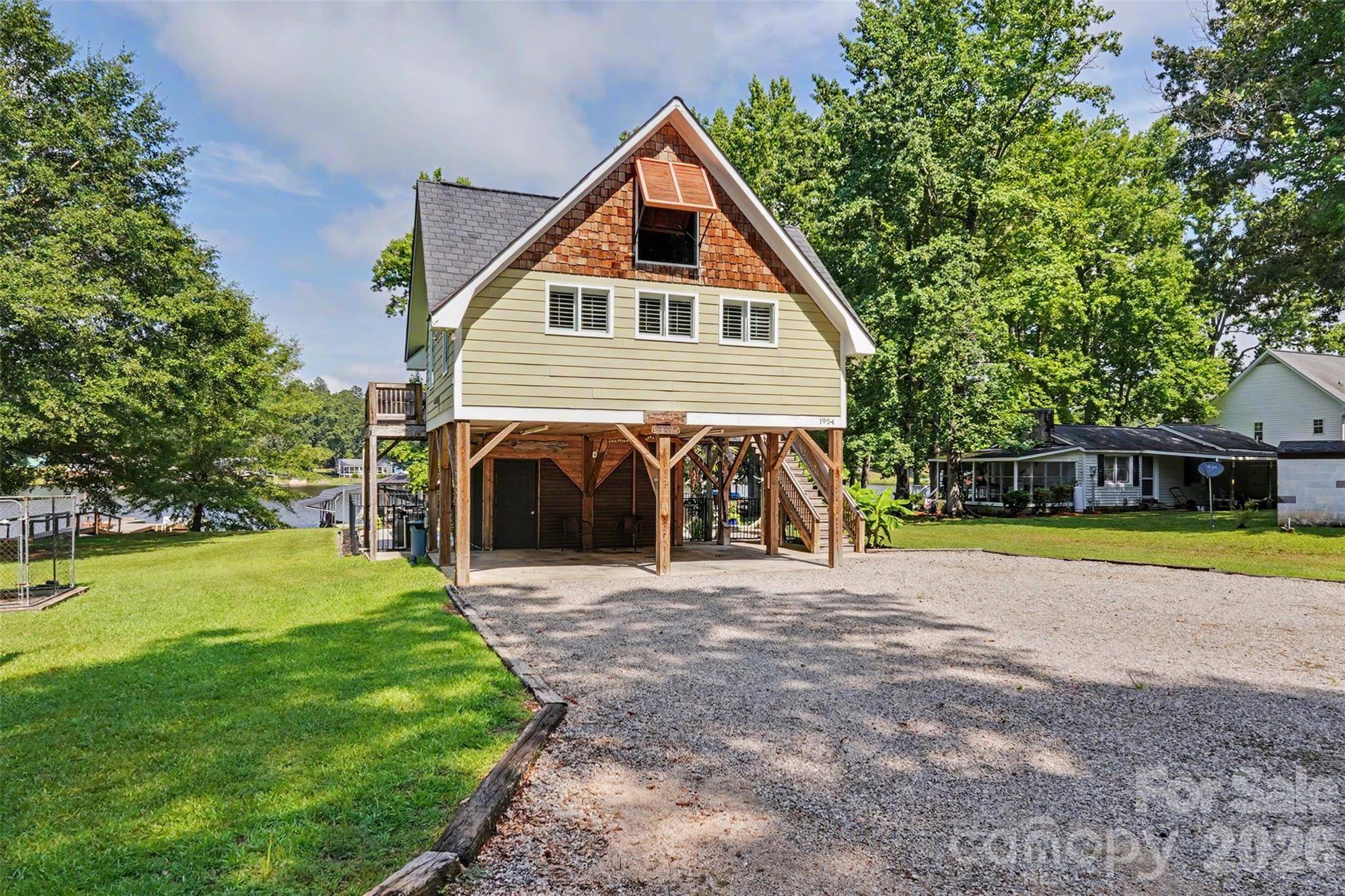 1954 White RD, Camden, SC 29020