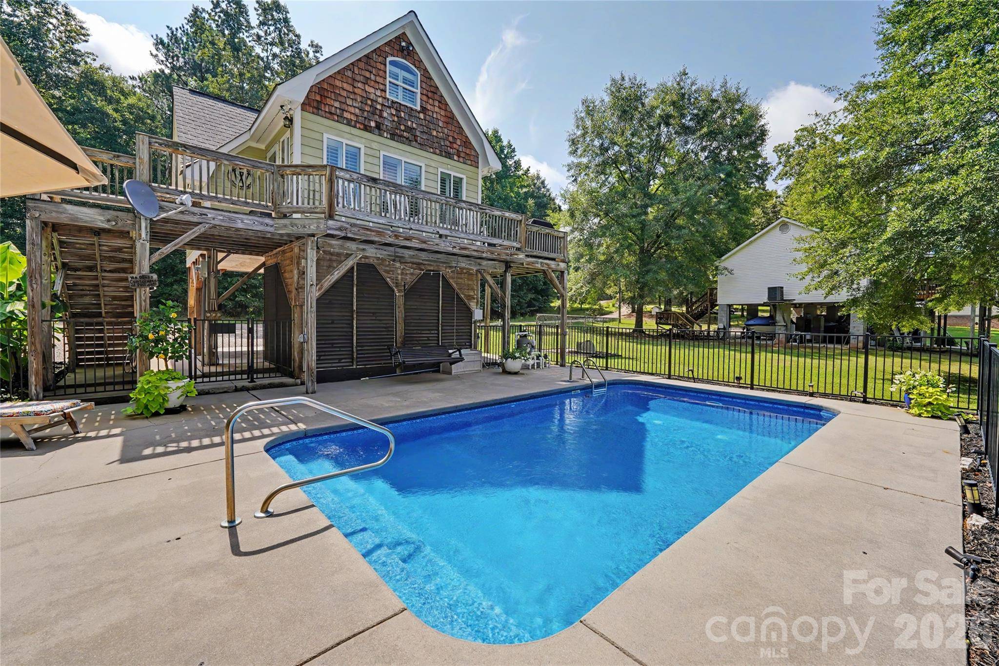 1954 White RD, Camden, SC 29020