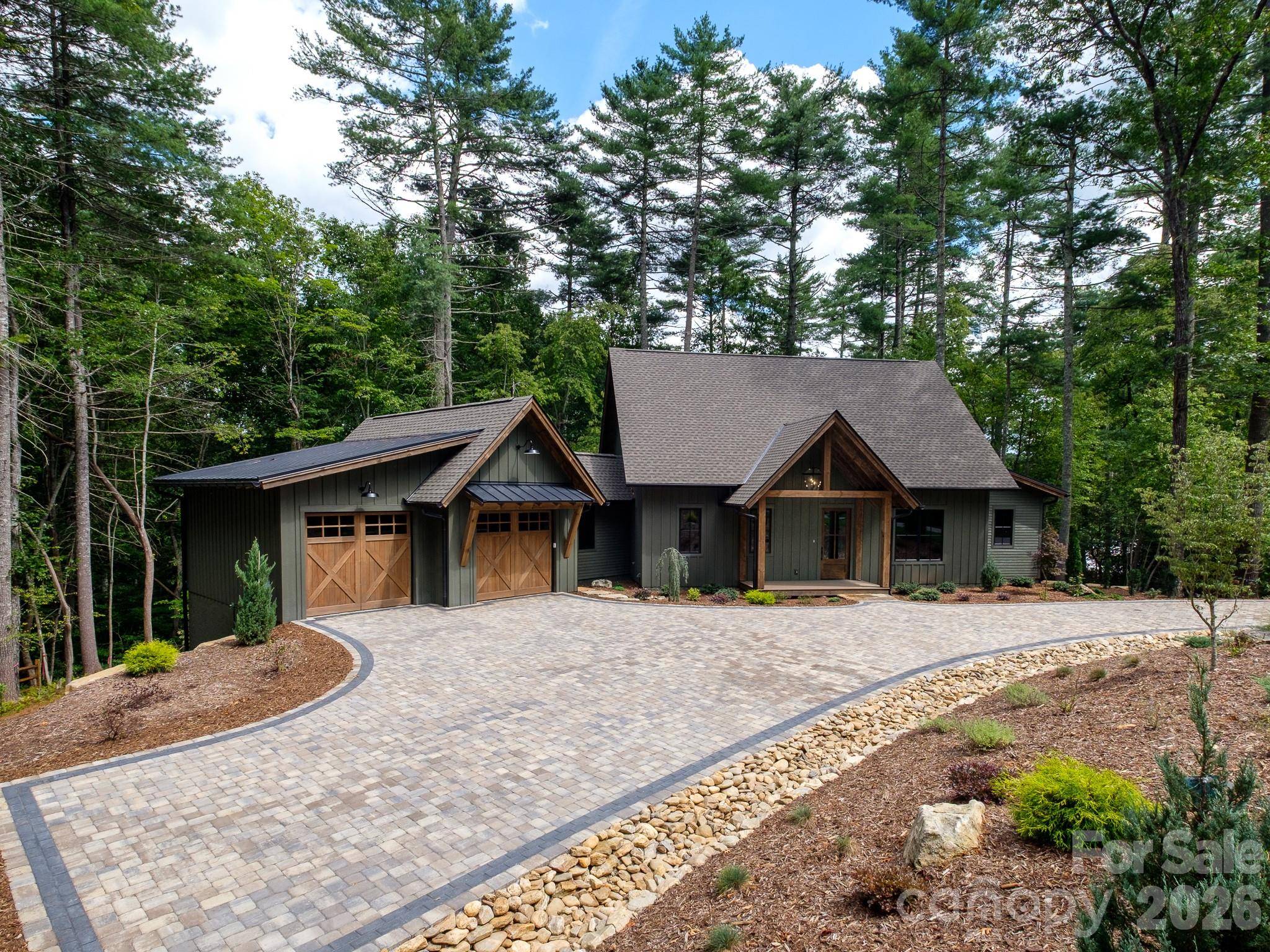 465 Mountain Brook TRL, Brevard, NC 28712