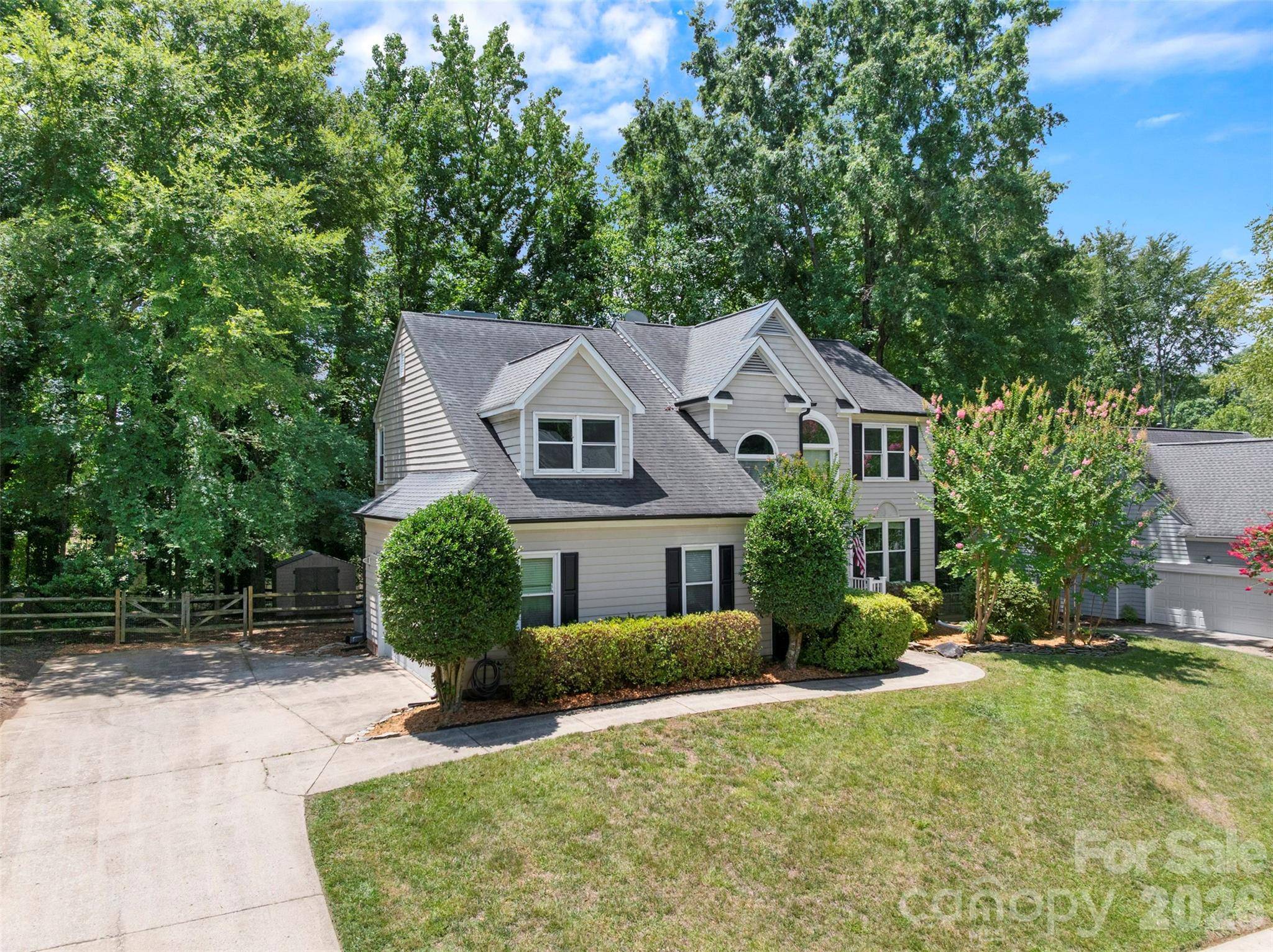 8610 Forest Shadow CIR, Cornelius, NC 28031