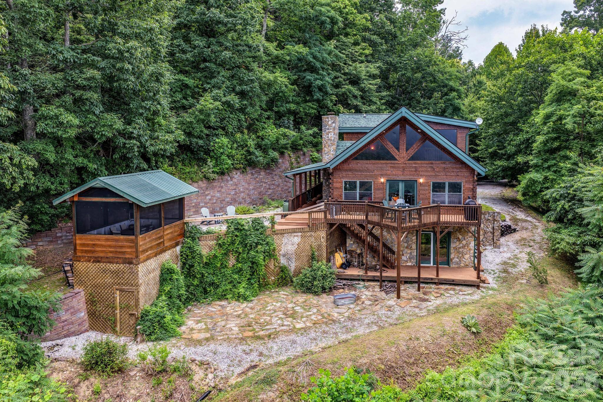 1411 Wolf Pen RD, Old Fort, NC 28762