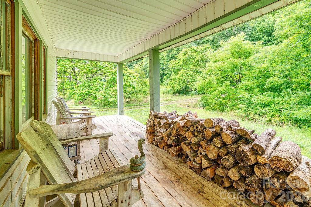 8485 Meadow Fork RD, Hot Springs, NC 28743