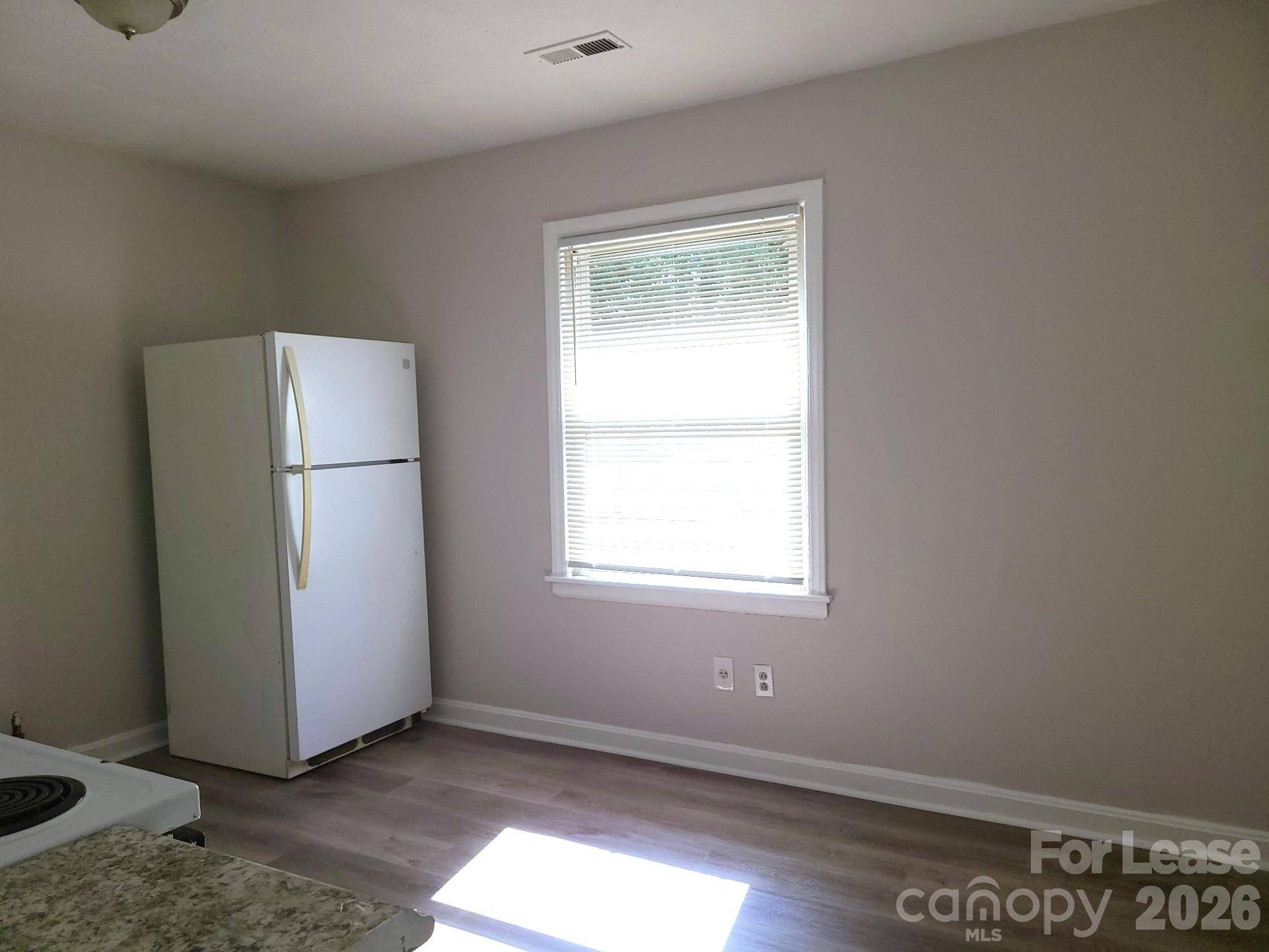 956 S Hoskins RD, Charlotte, NC 28208