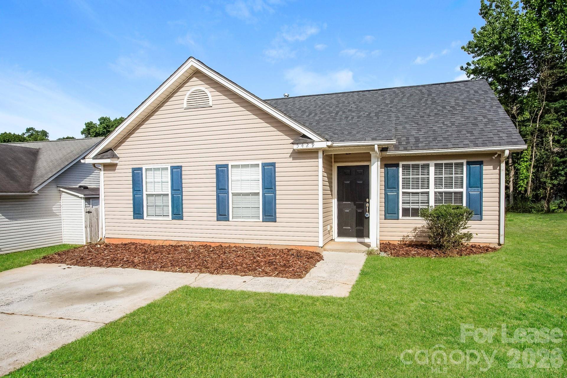 5429 Morning Breeze LN, Charlotte, NC 28208