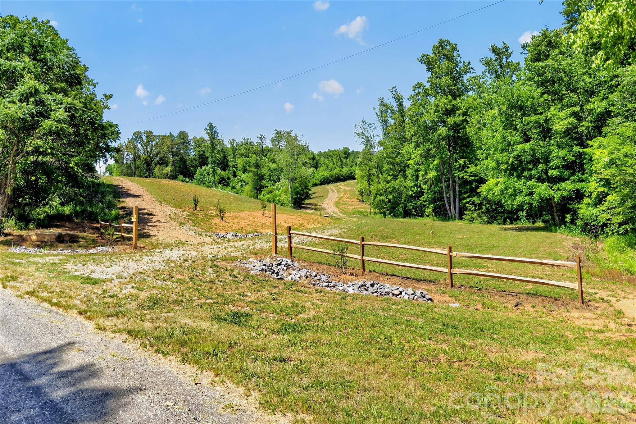 272 Randolph DR #1, Marion, NC 28752