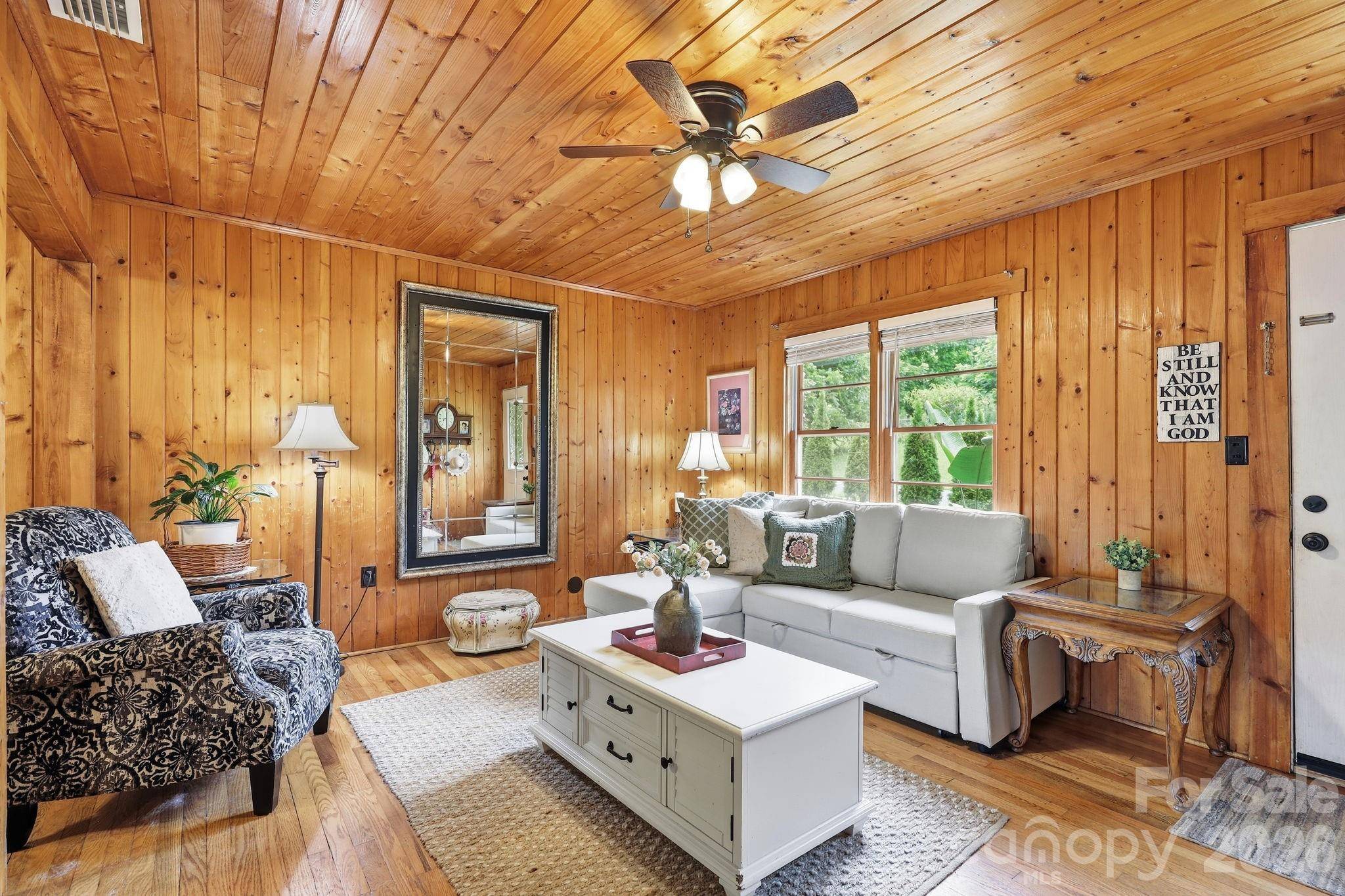 313 Walker RD, Waynesville, NC 28786