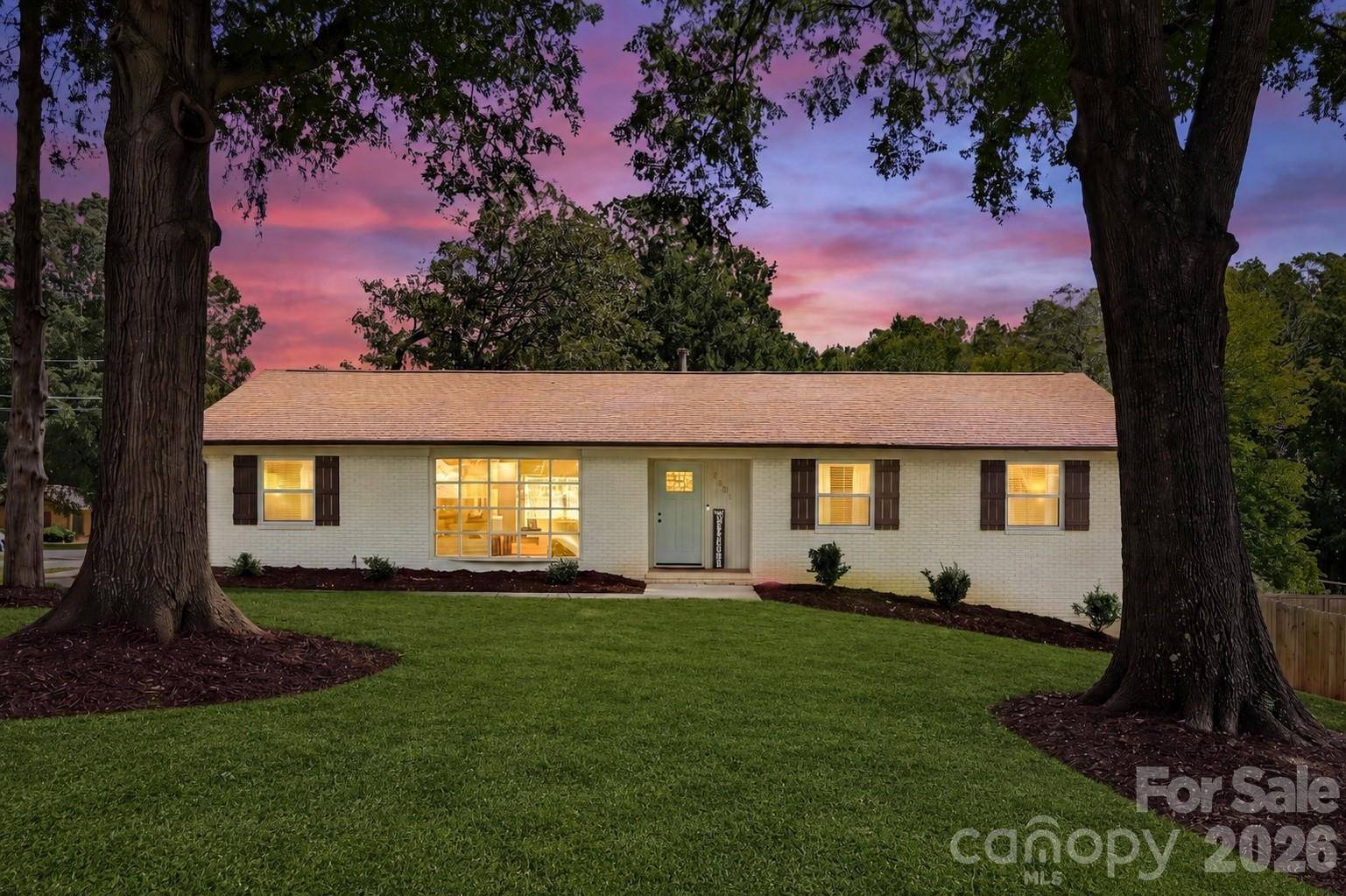1301 Manchester LN, Charlotte, NC 28227