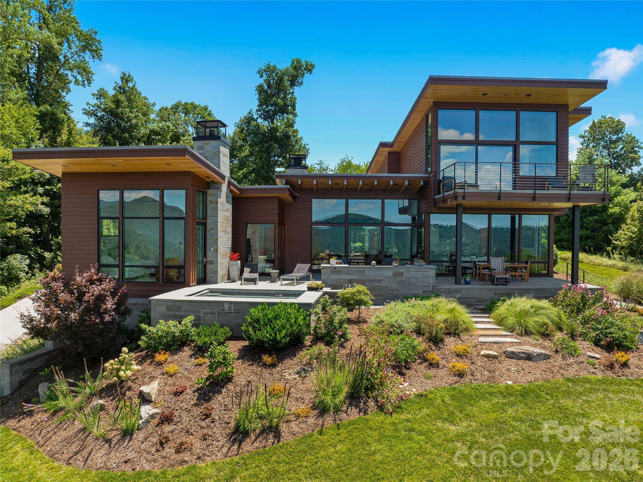 25 Bartrams Walk DR, Asheville, NC 28804