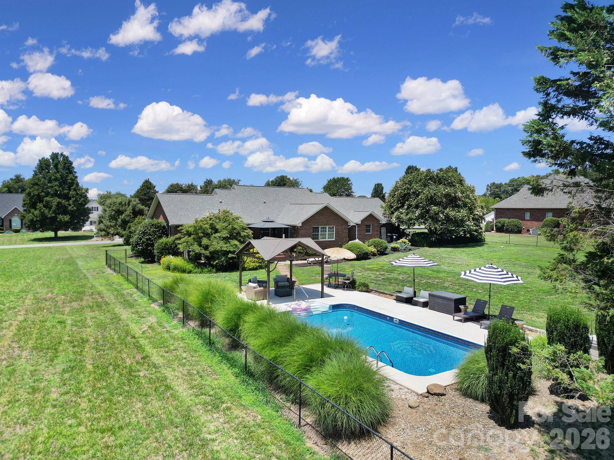 129 Verna DR, Statesville, NC 28625