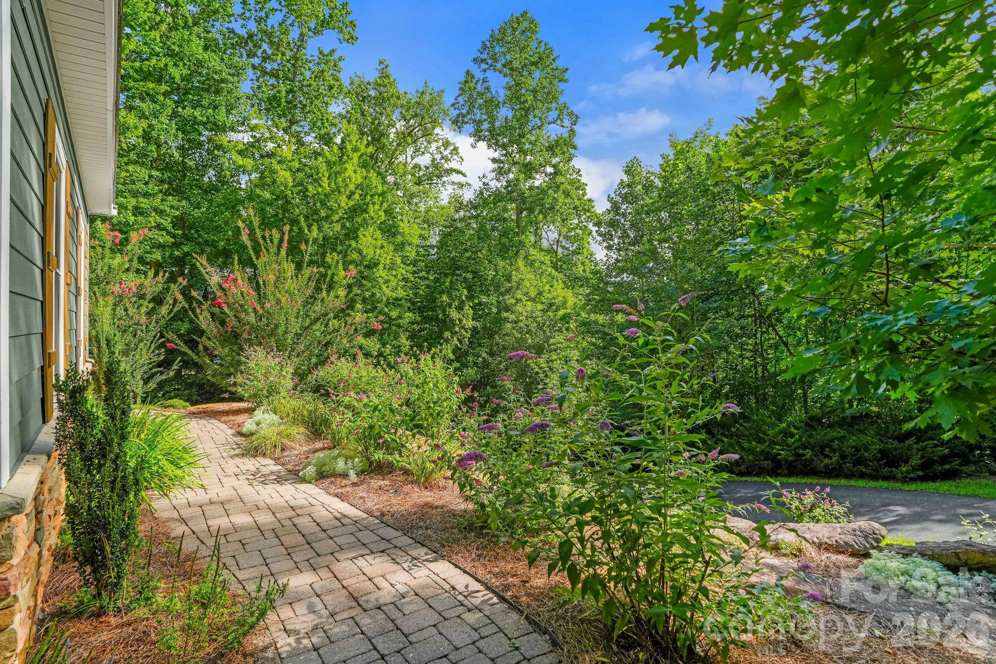 455 Blue Mist WAY, Arden, NC 28704