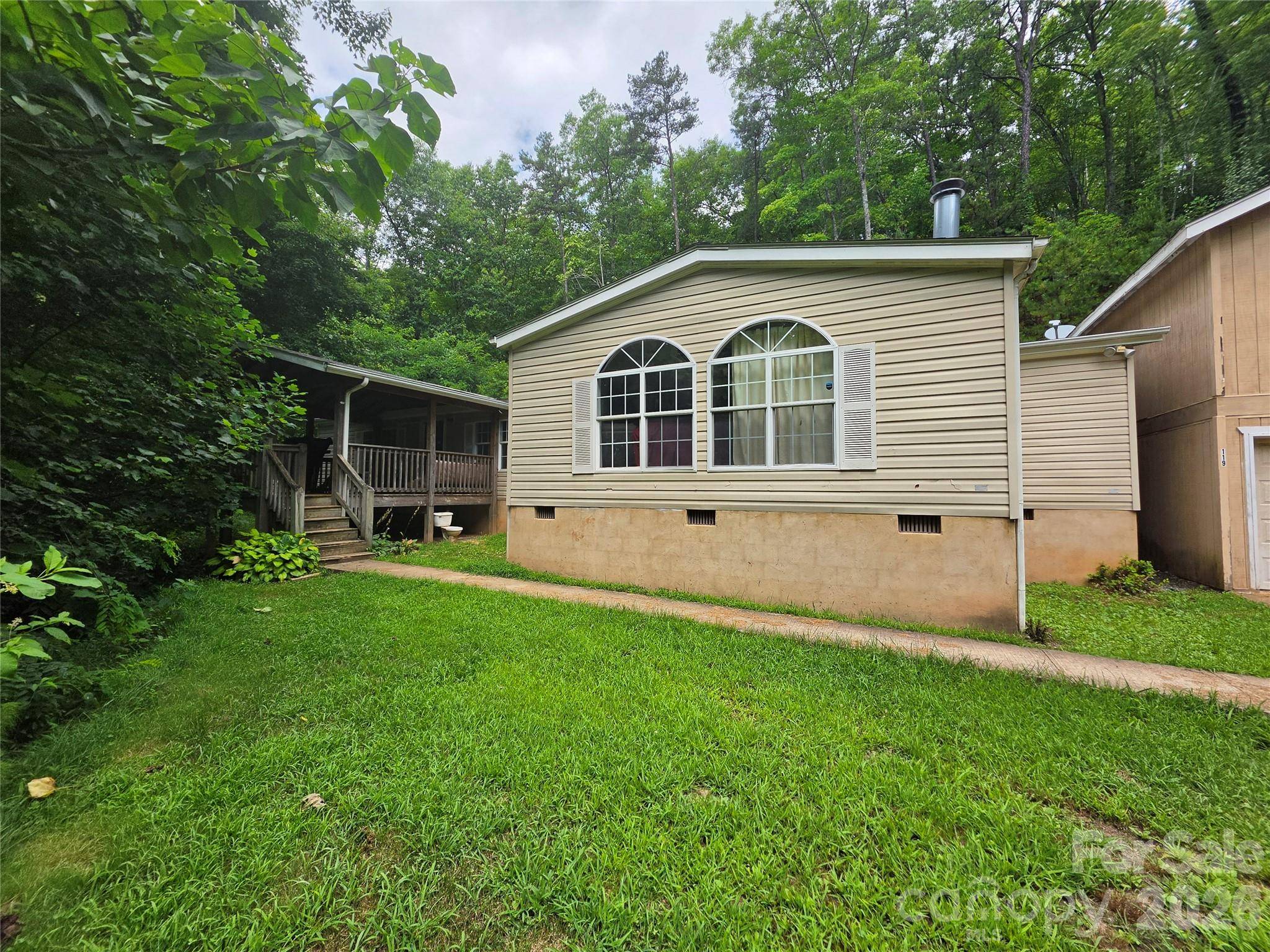 119 Miracle Mountain RD, Bryson City, NC 28713