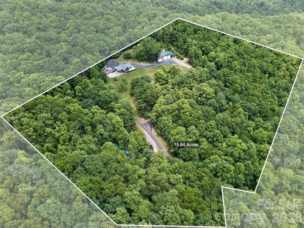 97 Whippoorwill LN, Fairview, NC 28730