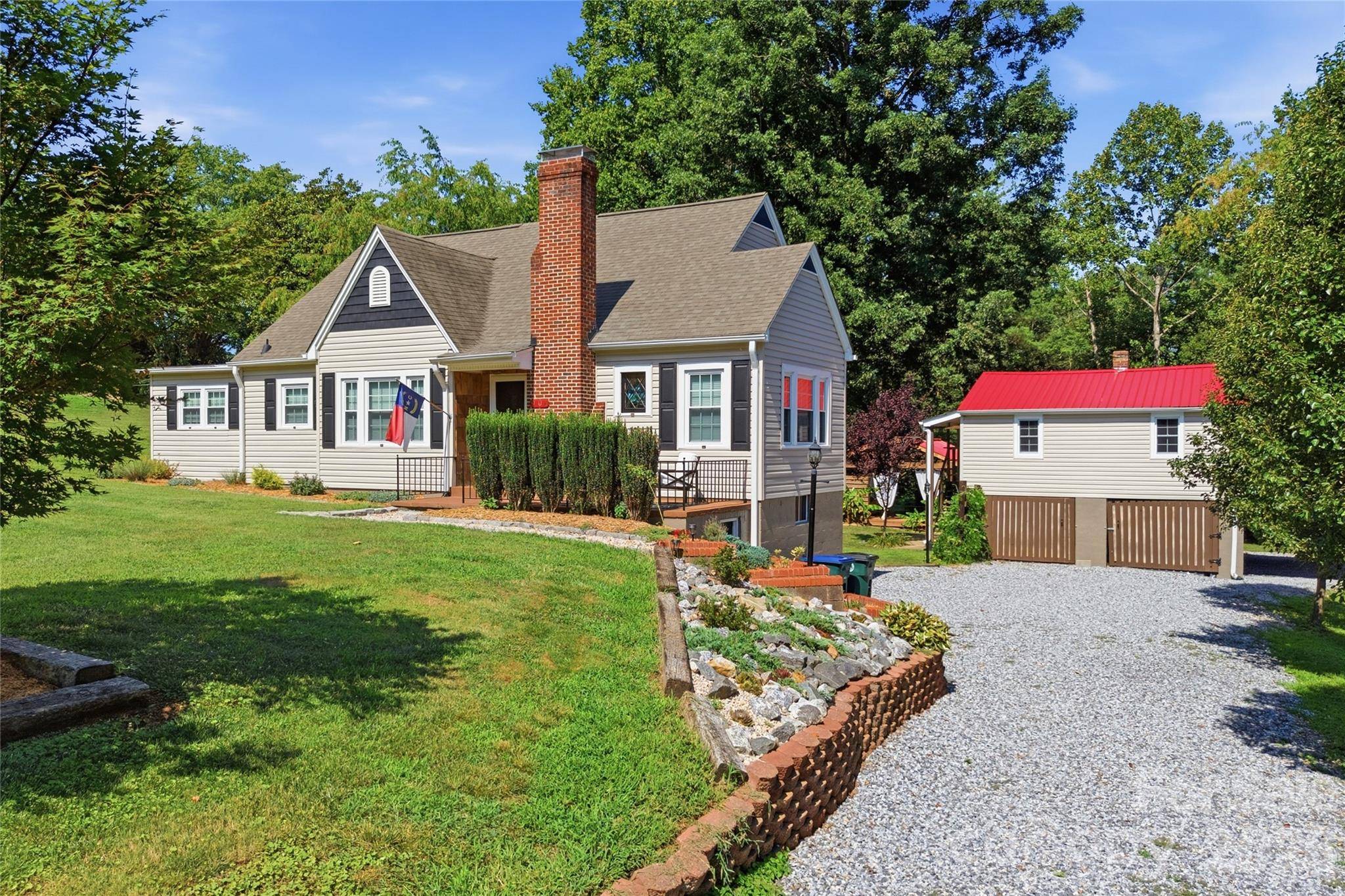 904 Bounous ST NW, Valdese, NC 28690