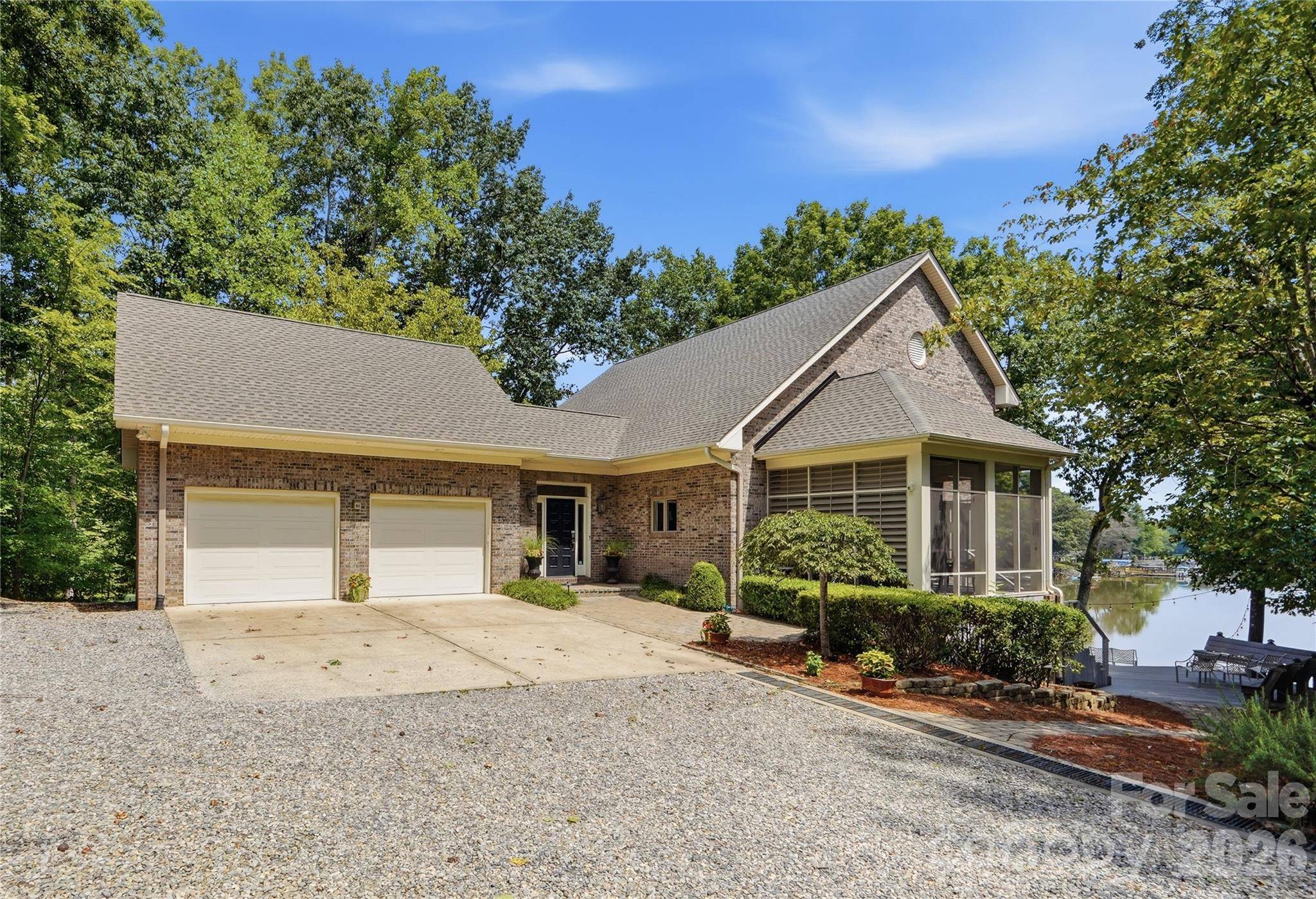 1075 Lakefront Woods DR, Belmont, NC 28012