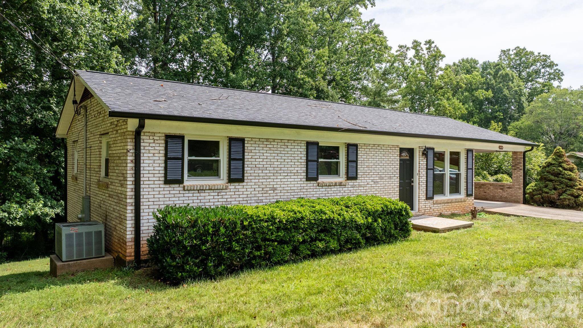 2428 Cedar Valley DR, Conover, NC 28613