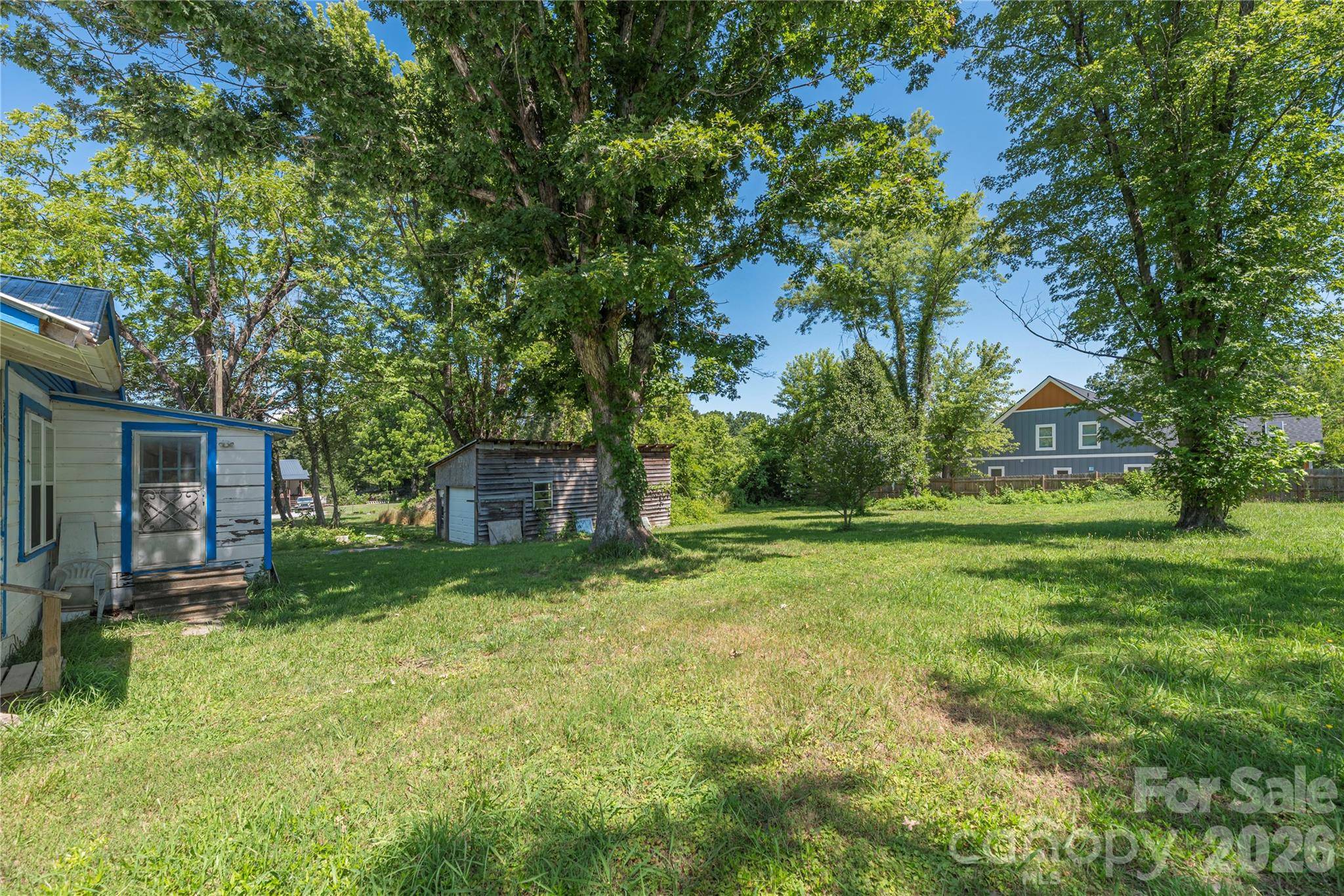 308 Substation ST, Hendersonville, NC 28792