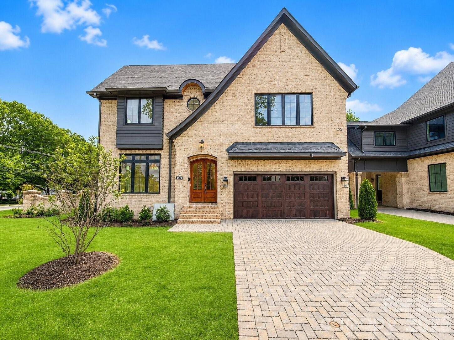 4828 Walker RD, Charlotte, NC 28211