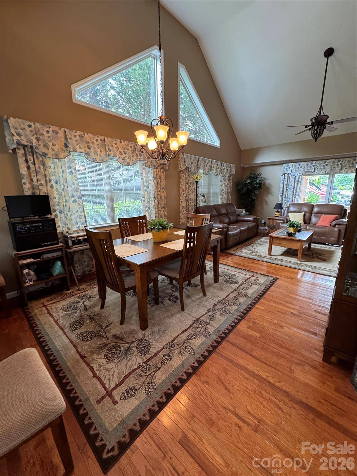 25 Elderberry LOOP, Newland, NC 28657