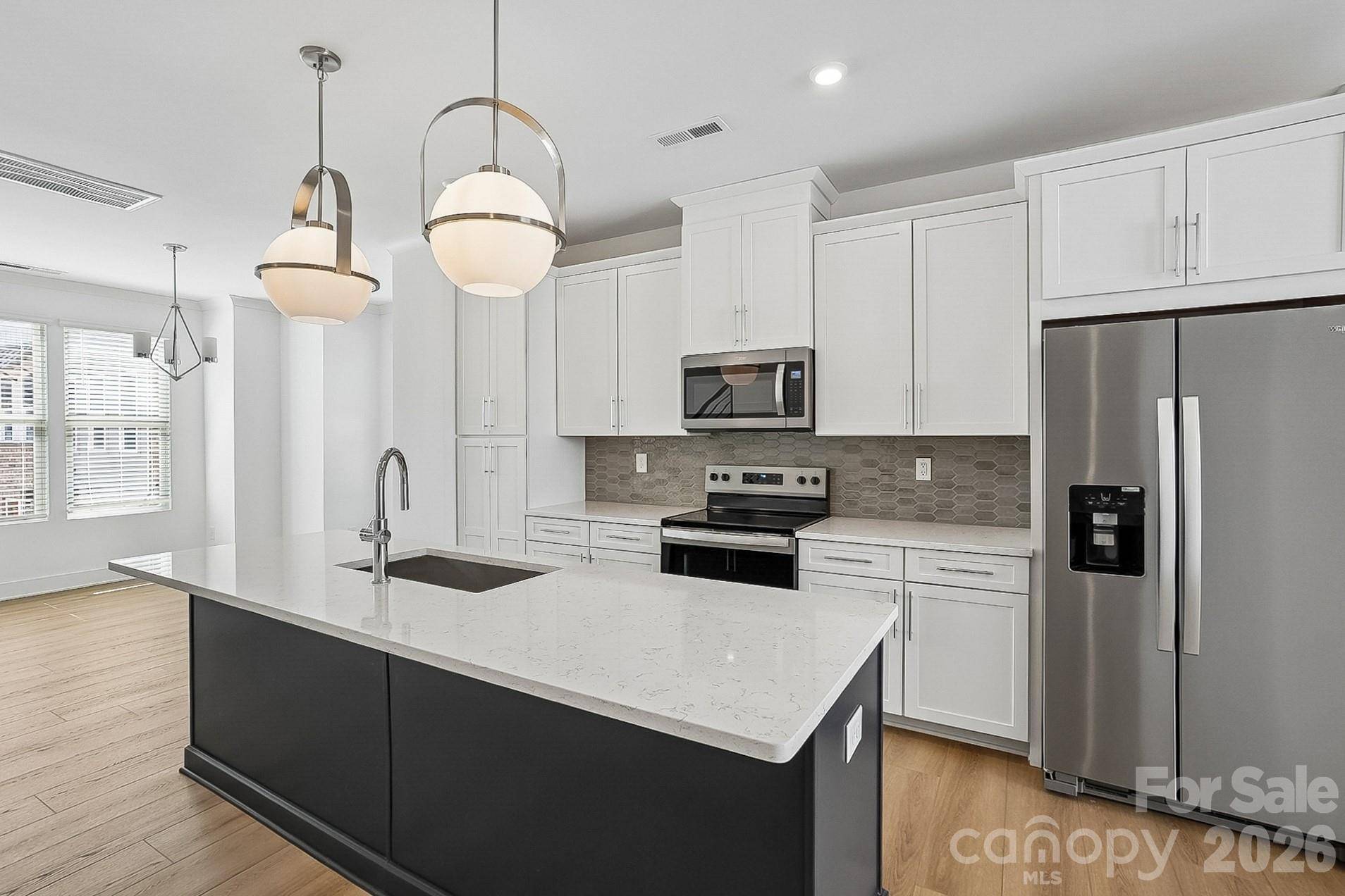1139 Kokomo LN, Charlotte, NC 28206