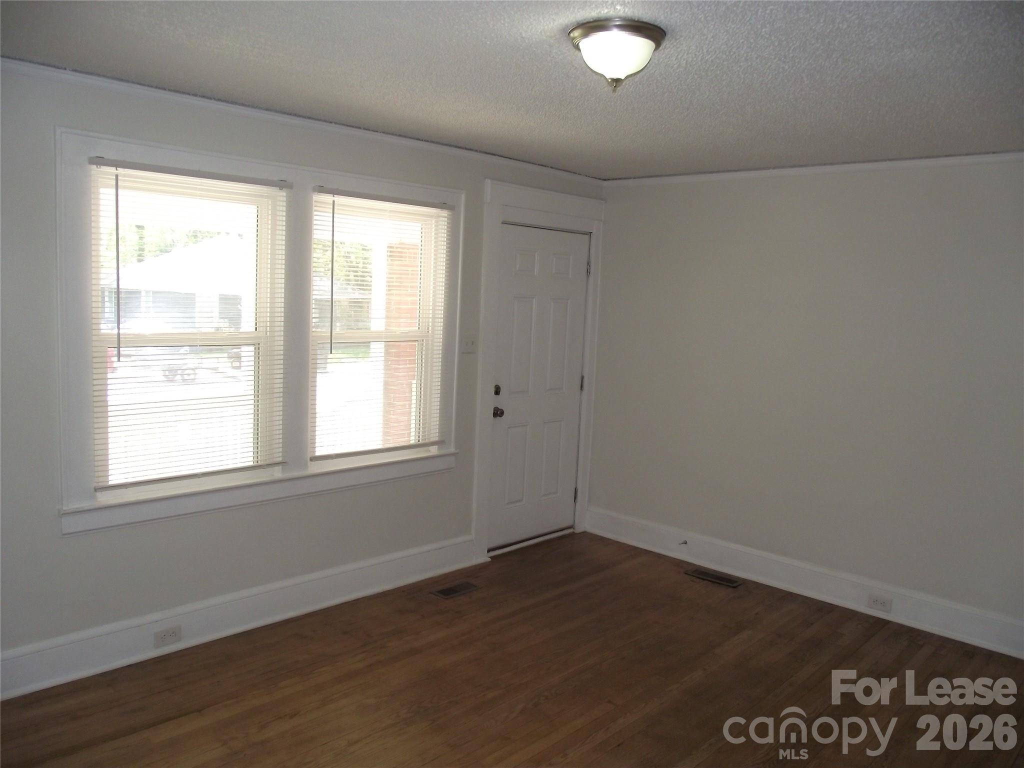 2310 Dundeen ST, Charlotte, NC 28216
