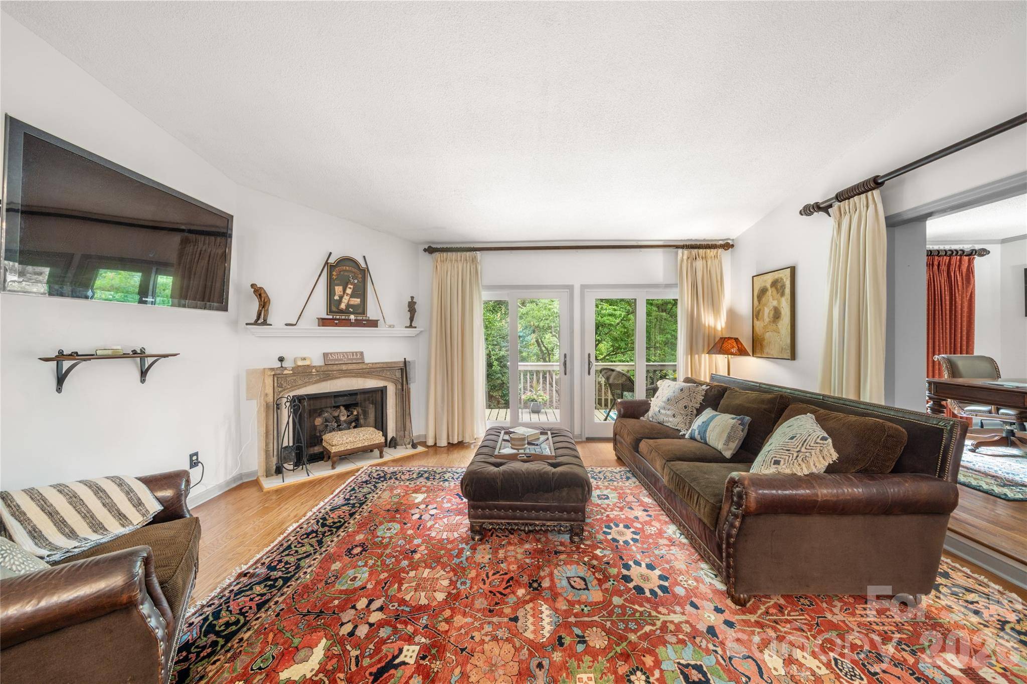 106 Deerlake DR, Asheville, NC 28803